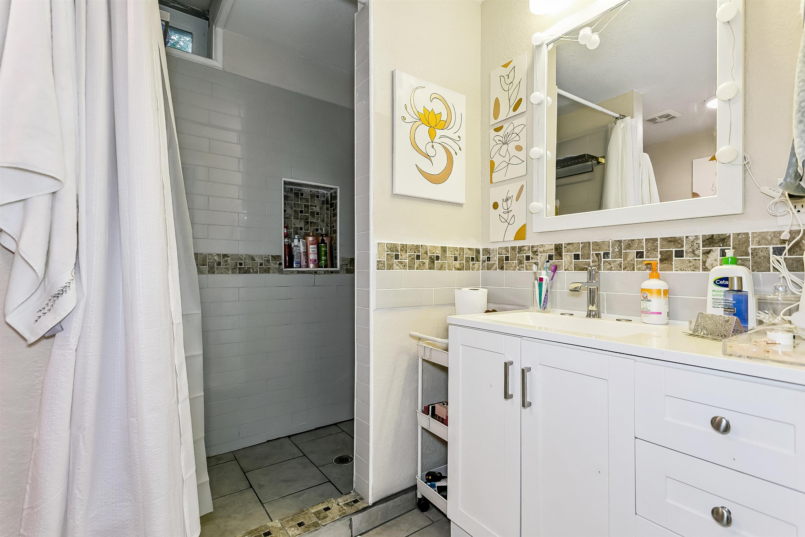 1006 N Dougherty Ave Property Photo 24