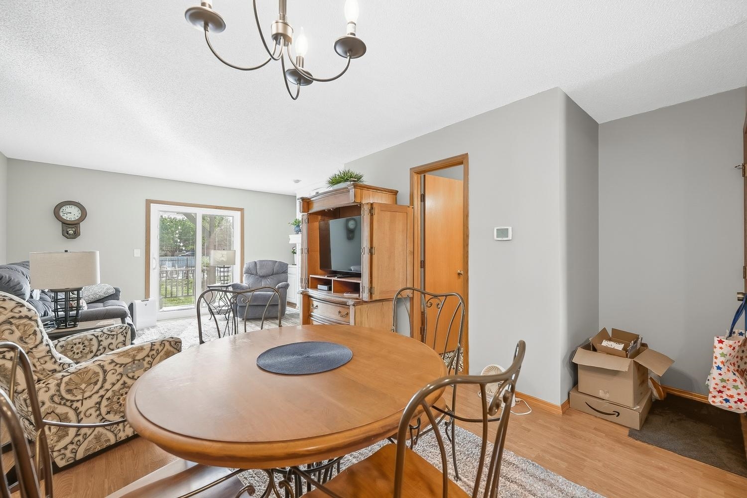 101 S Rock Property Photo 10