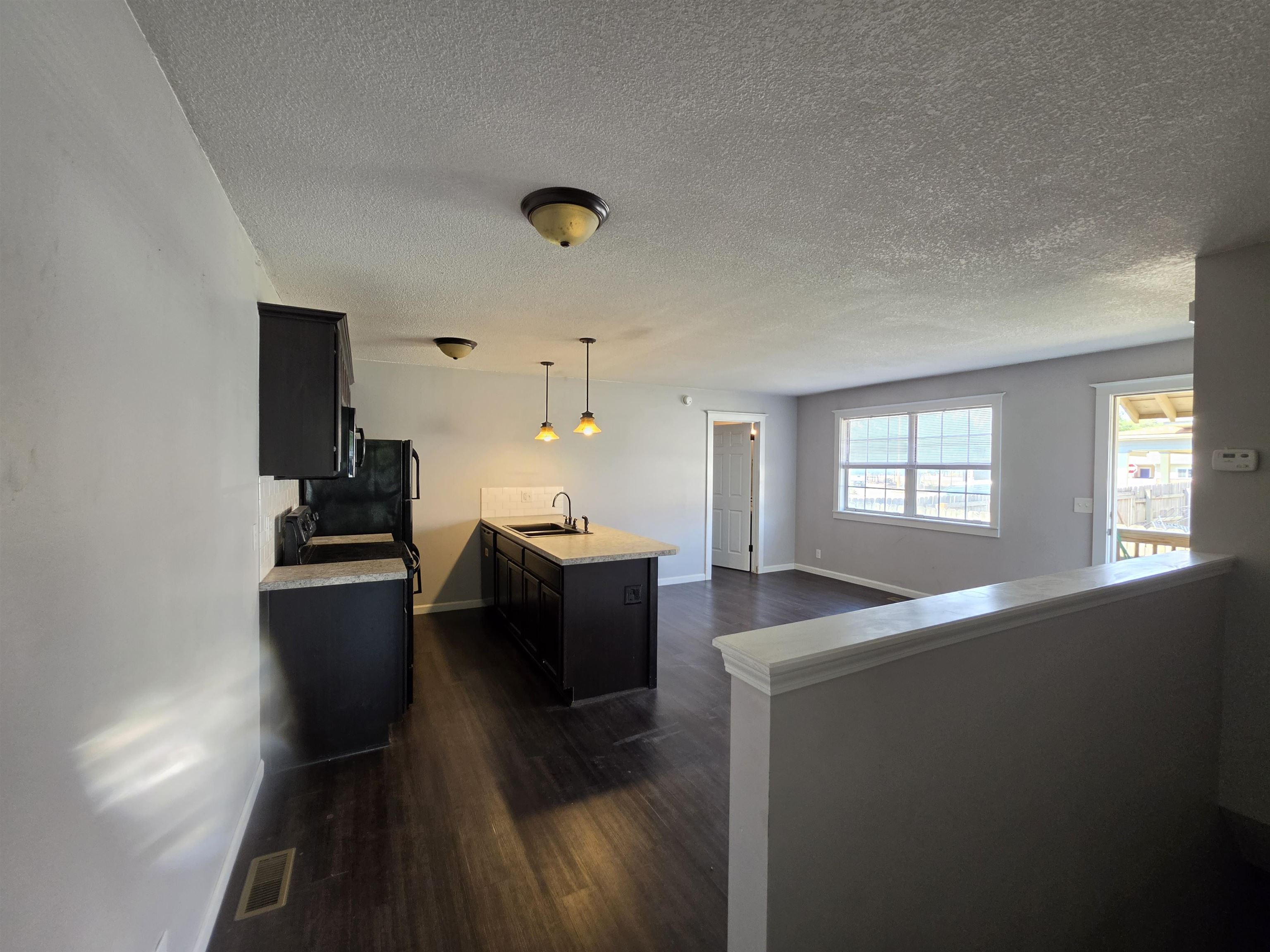 1060 N Water Property Photo 7