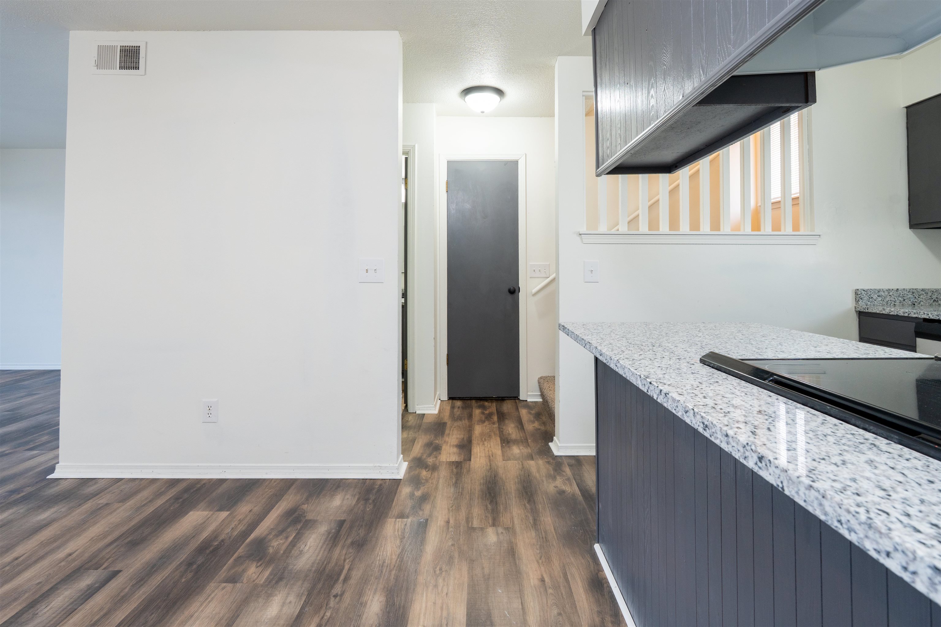 5490 S Gold St, Unit 300 Property Photo 10