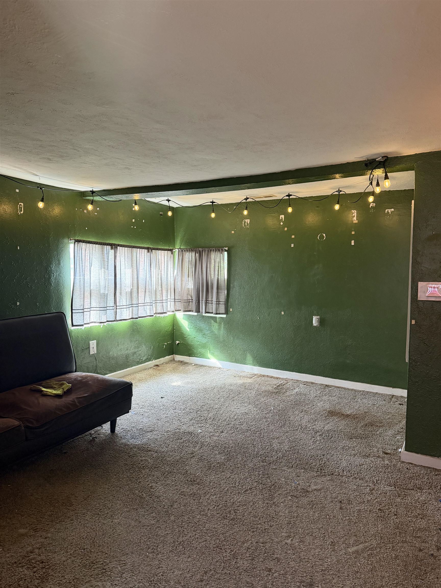 108 W Summit Property Photo 5