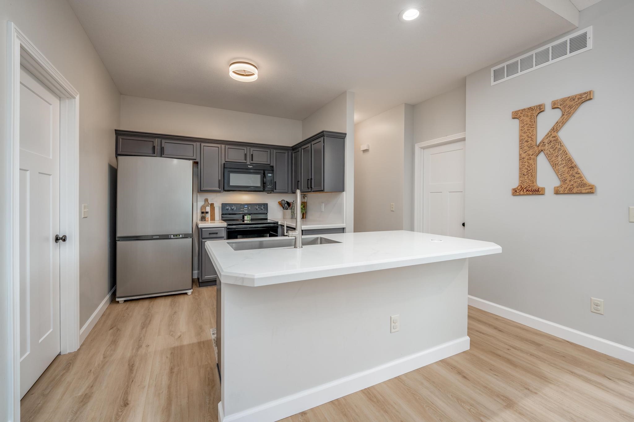 13207 E Gilbert Ct Property Photo 6