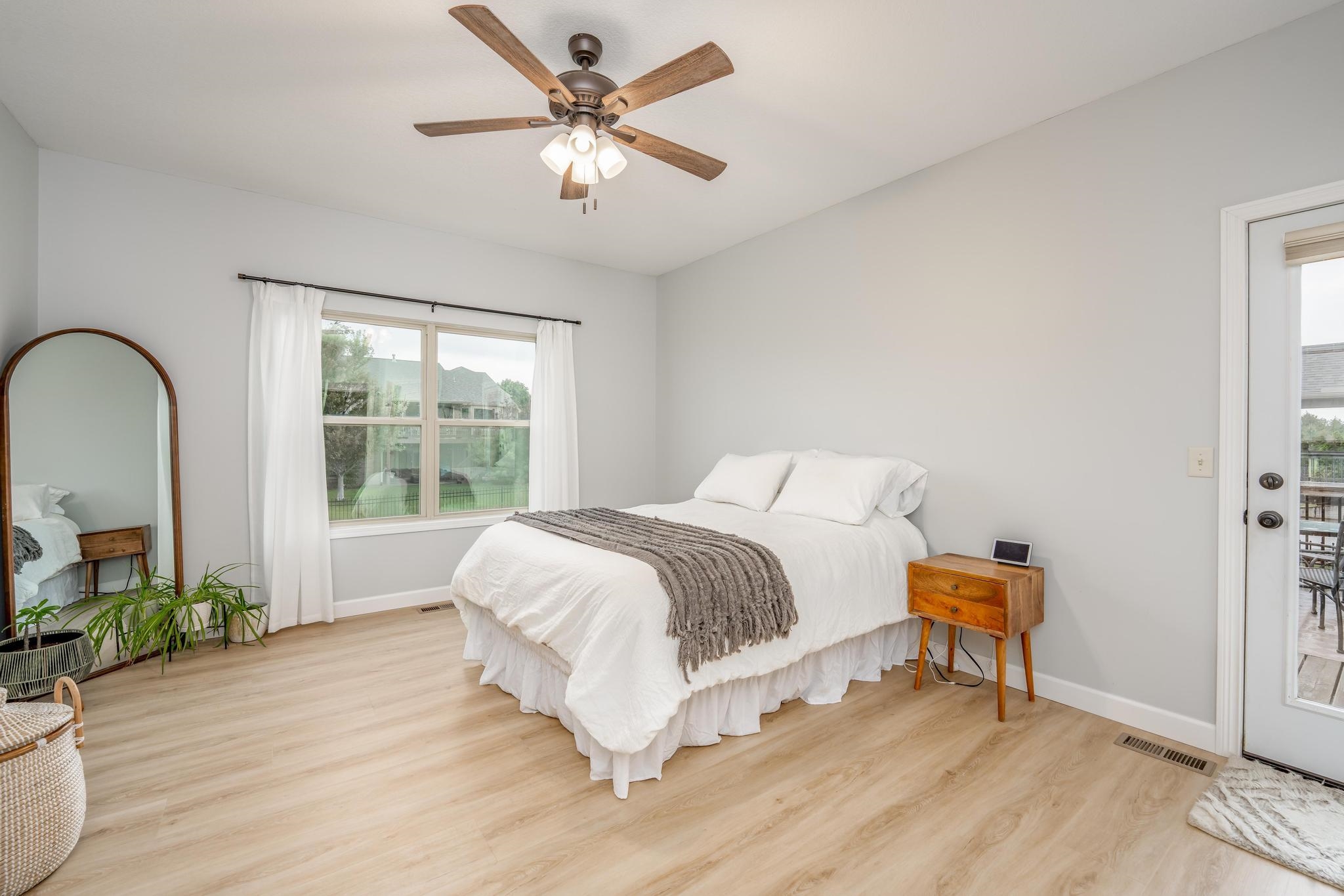 13207 E Gilbert Ct Property Photo 11
