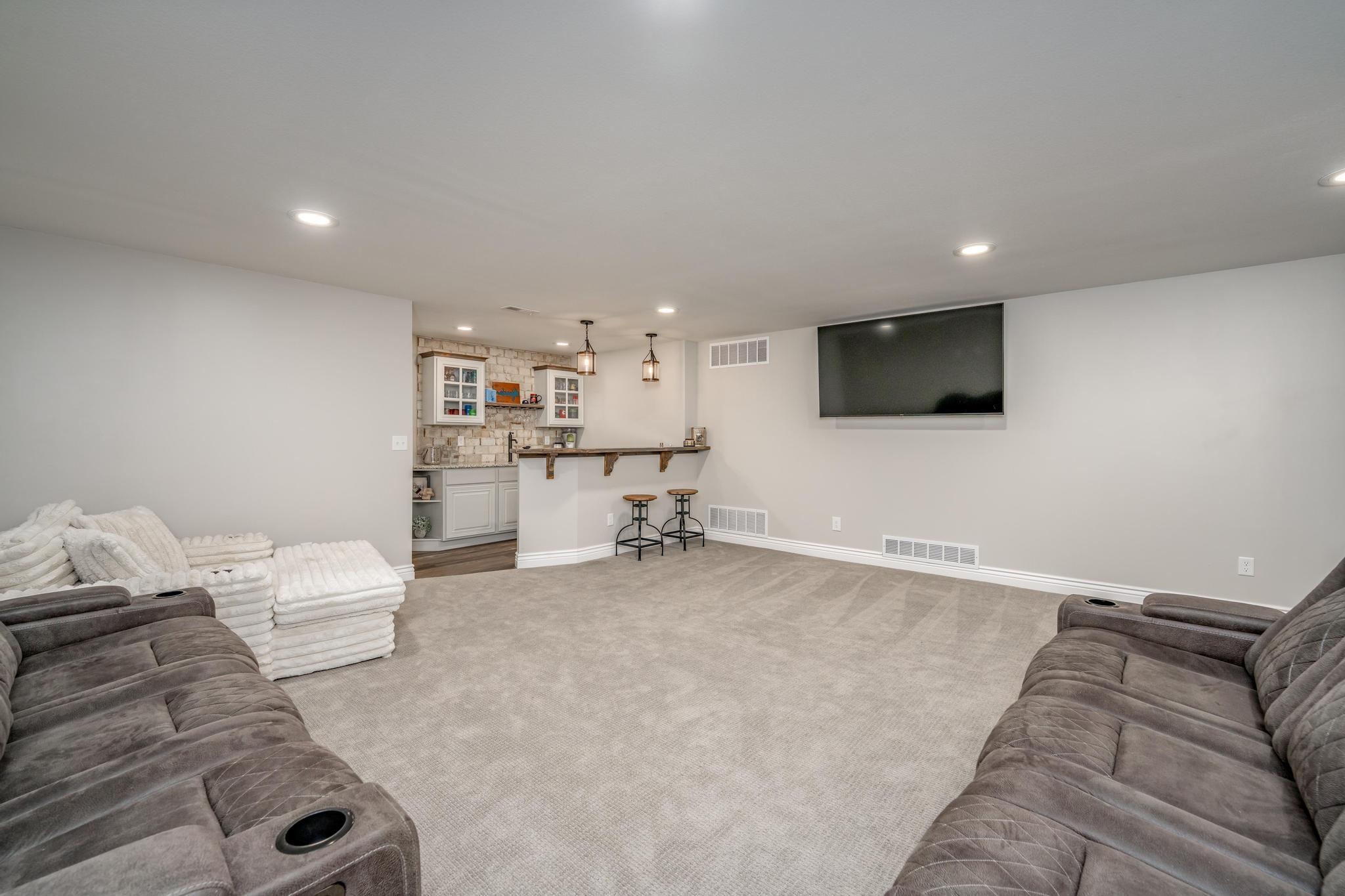13207 E Gilbert Ct Property Photo 19