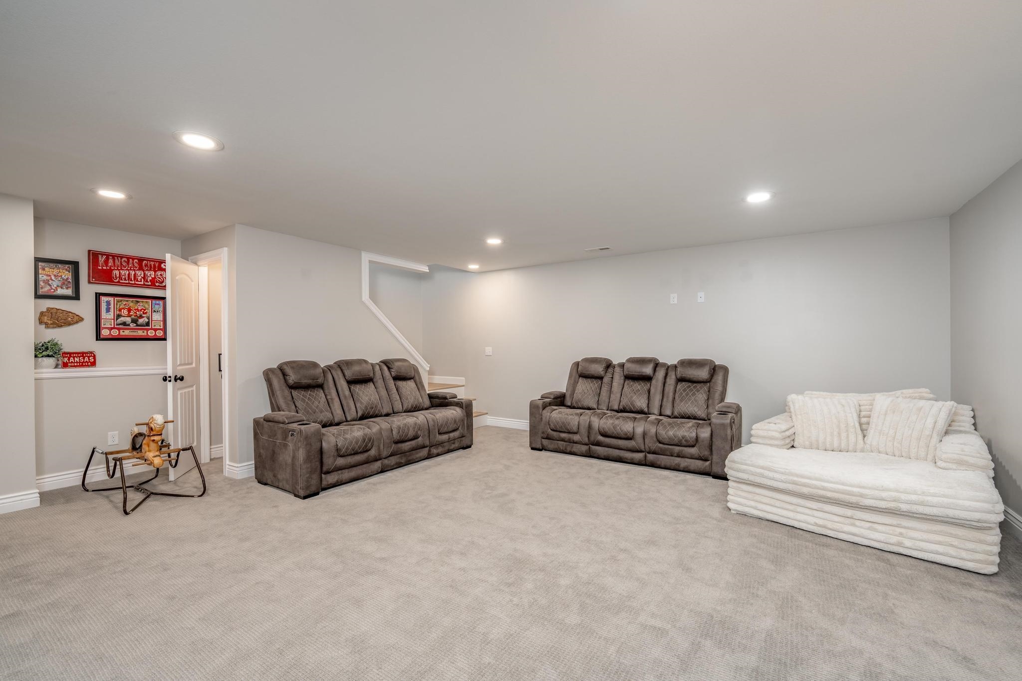 13207 E Gilbert Ct Property Photo 23