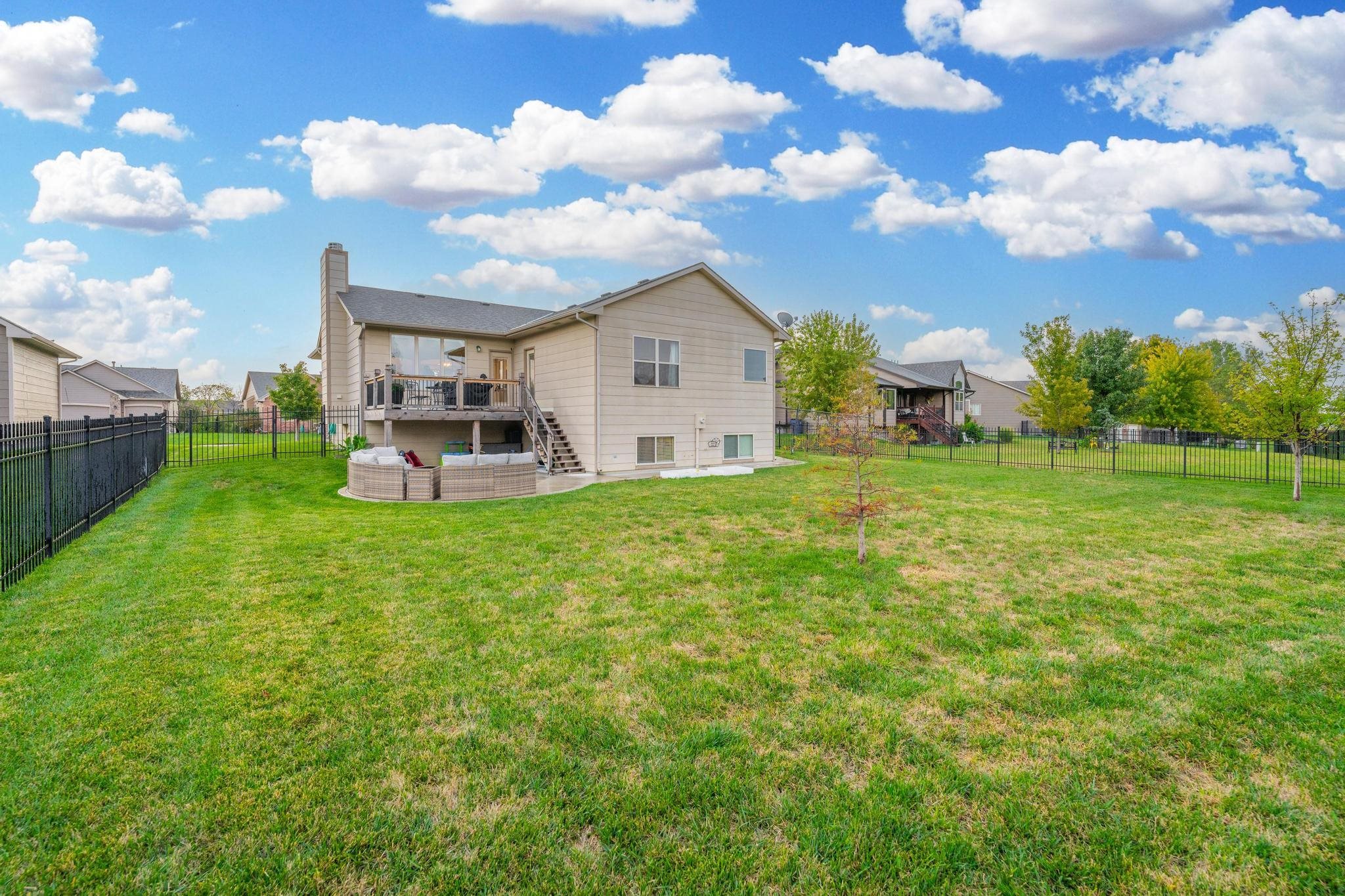 13207 E Gilbert Ct Property Photo 32