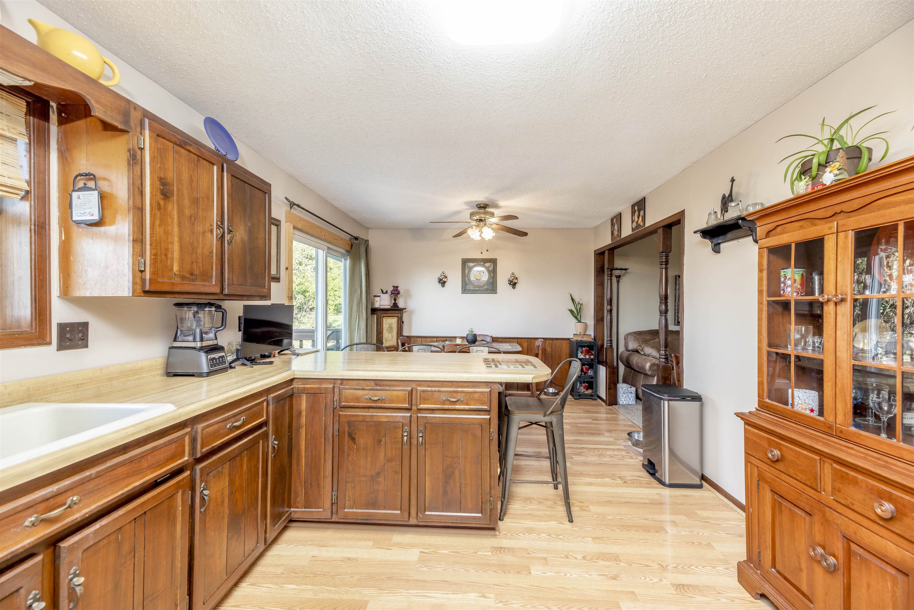 500 N Plum Property Photo 8