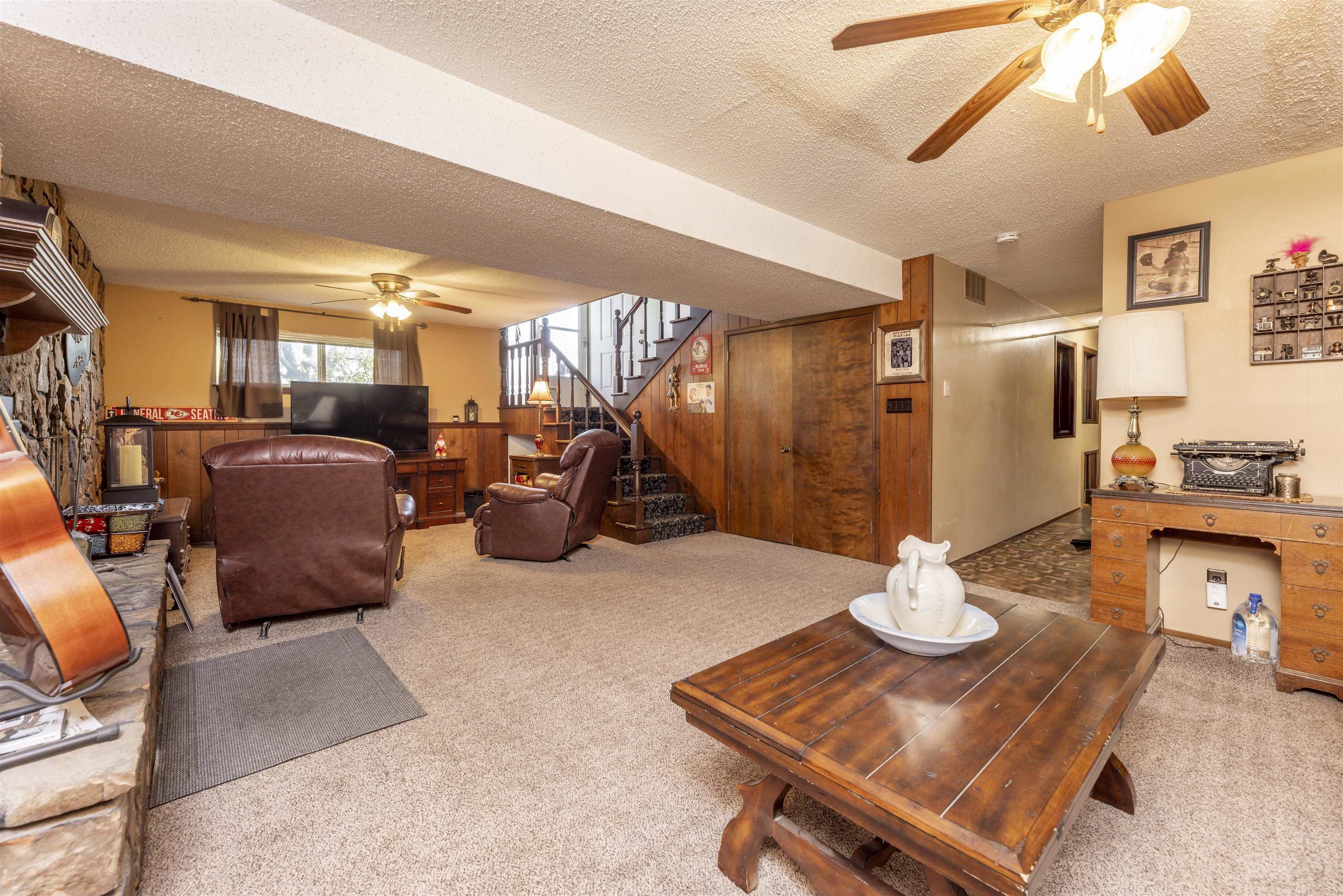 500 N Plum Property Photo 19