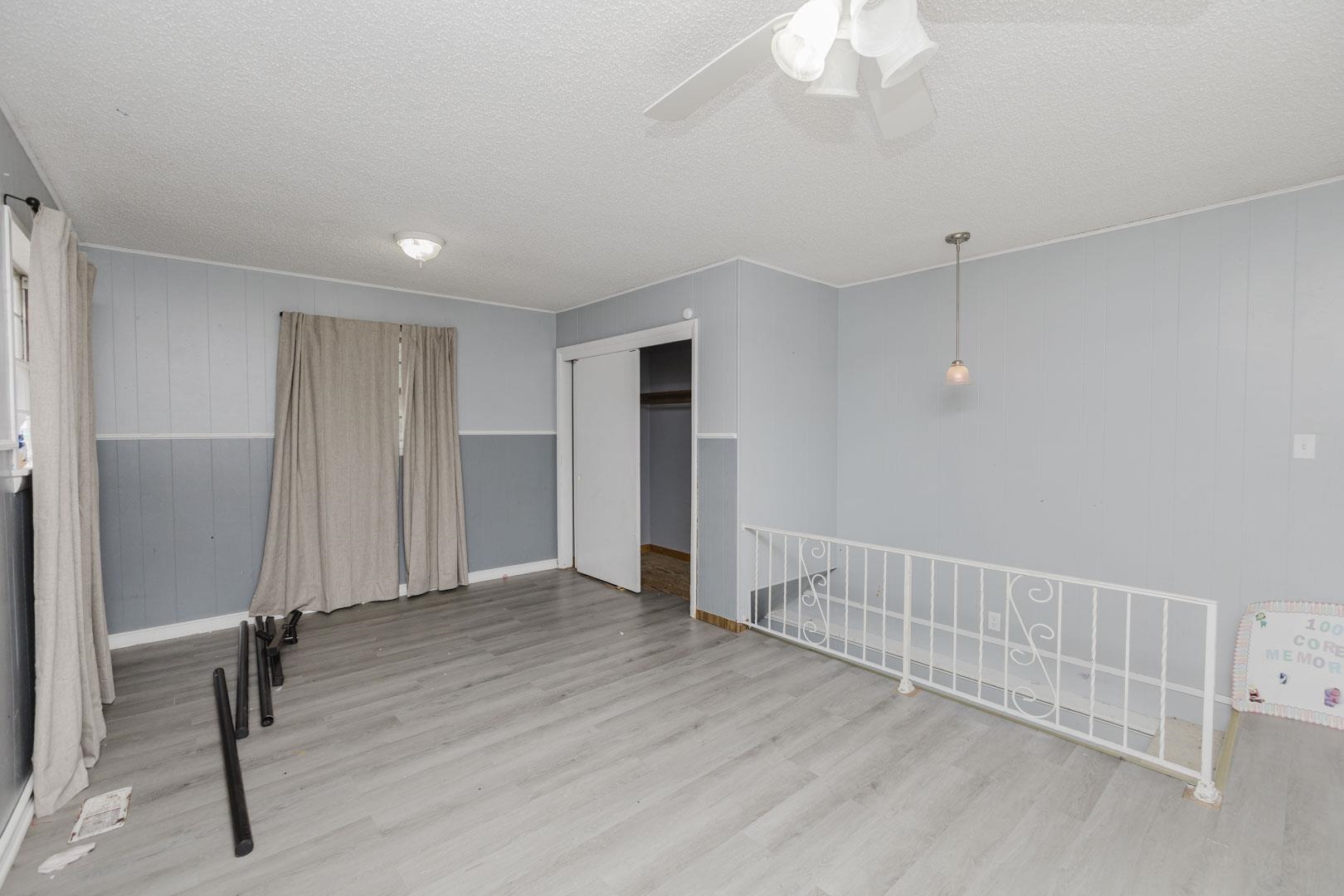 2223 S Walnut Property Photo 9