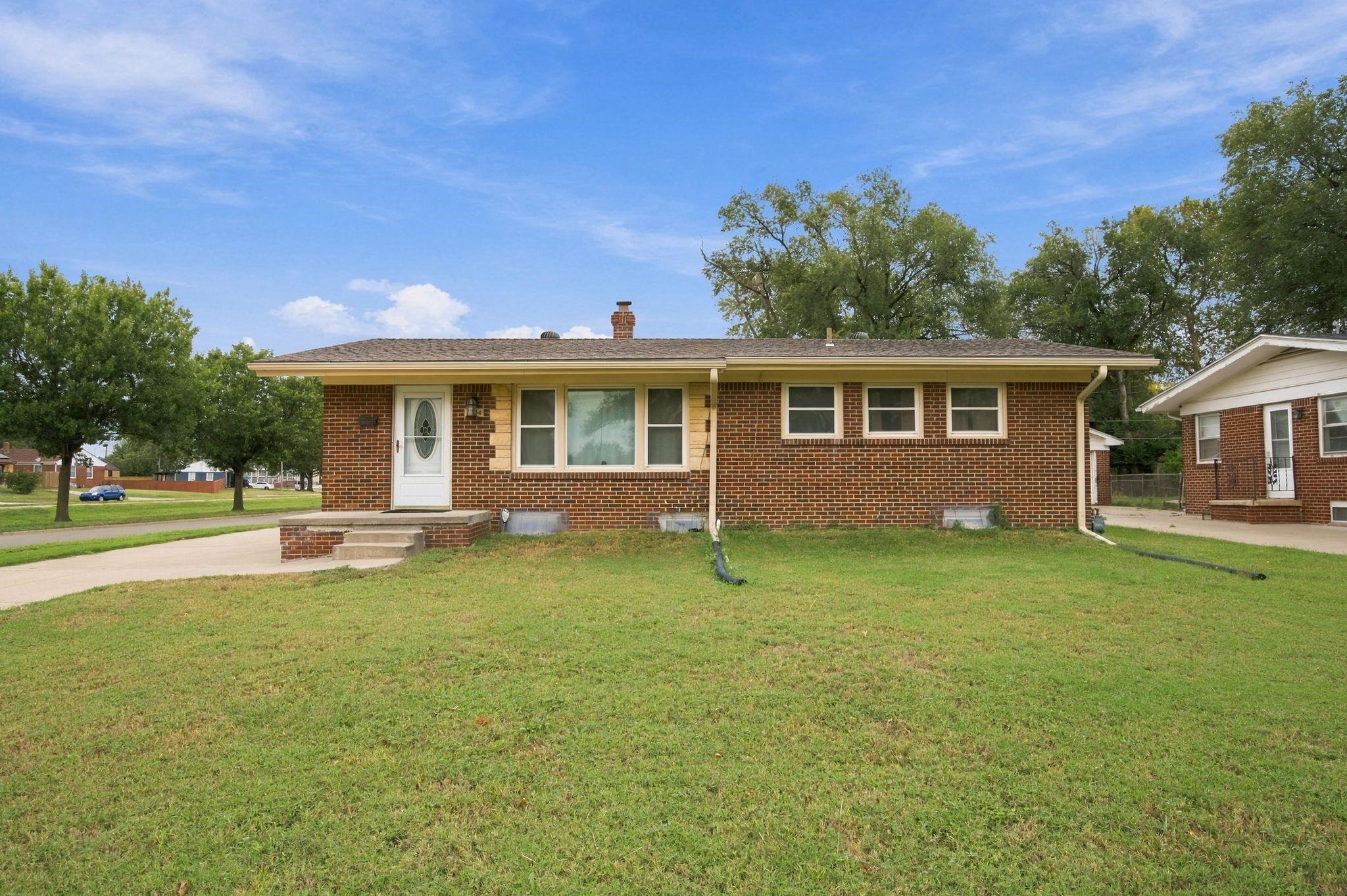 7504 E Gilbert St Property Photo 1