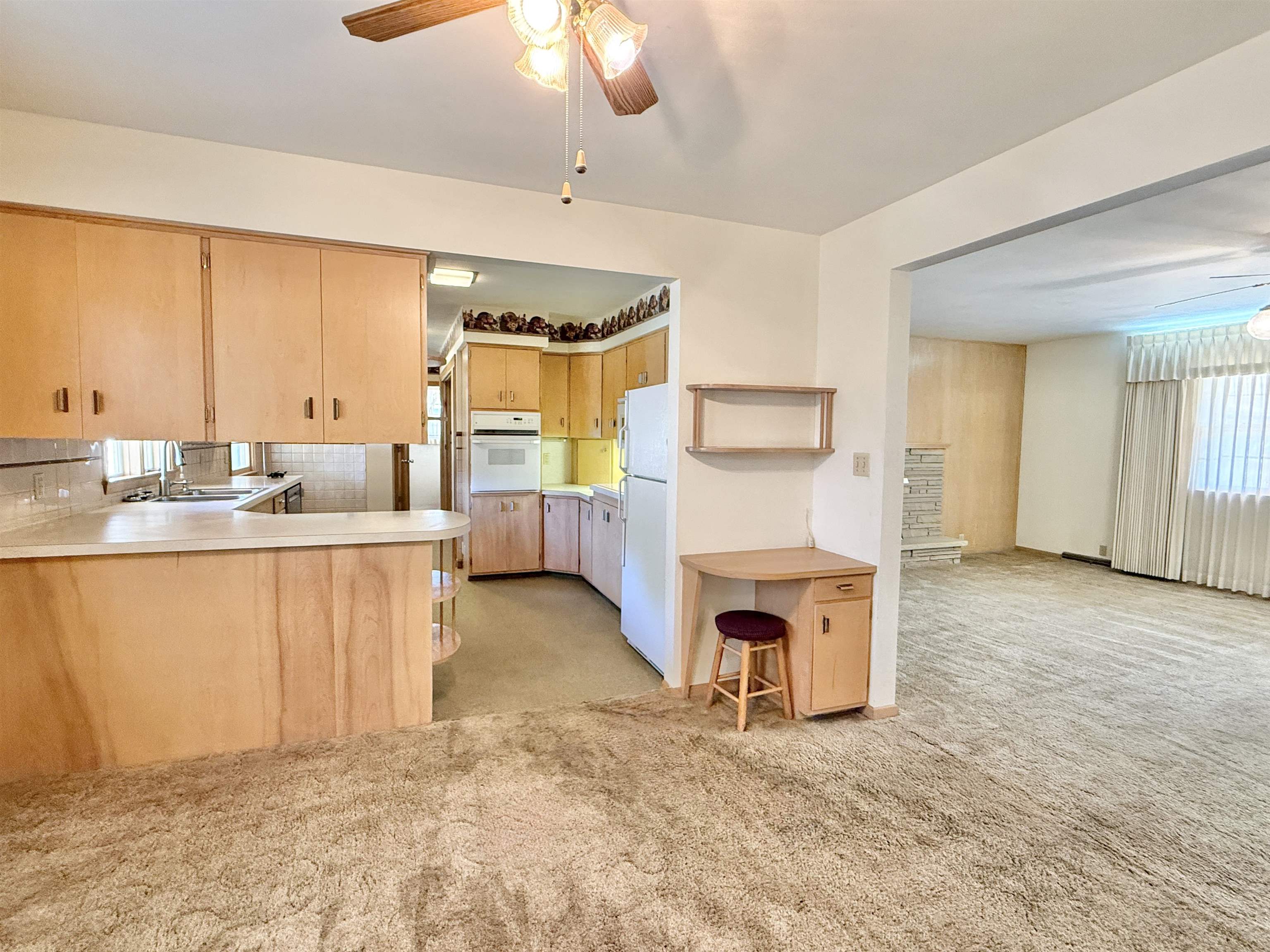 207 S Park Ave Property Photo 10