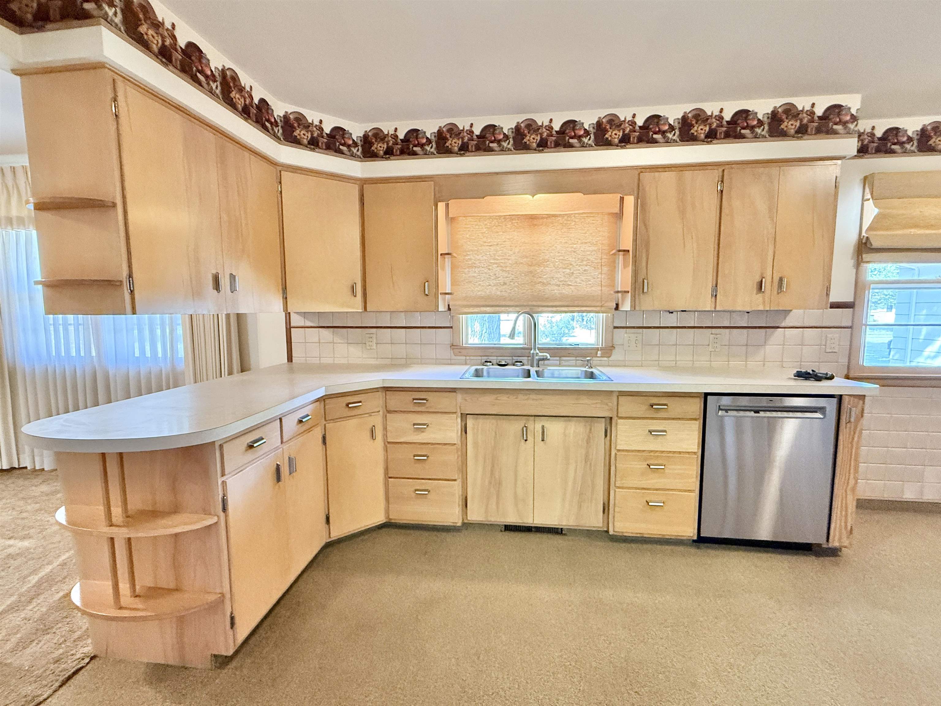 207 S Park Ave Property Photo 13