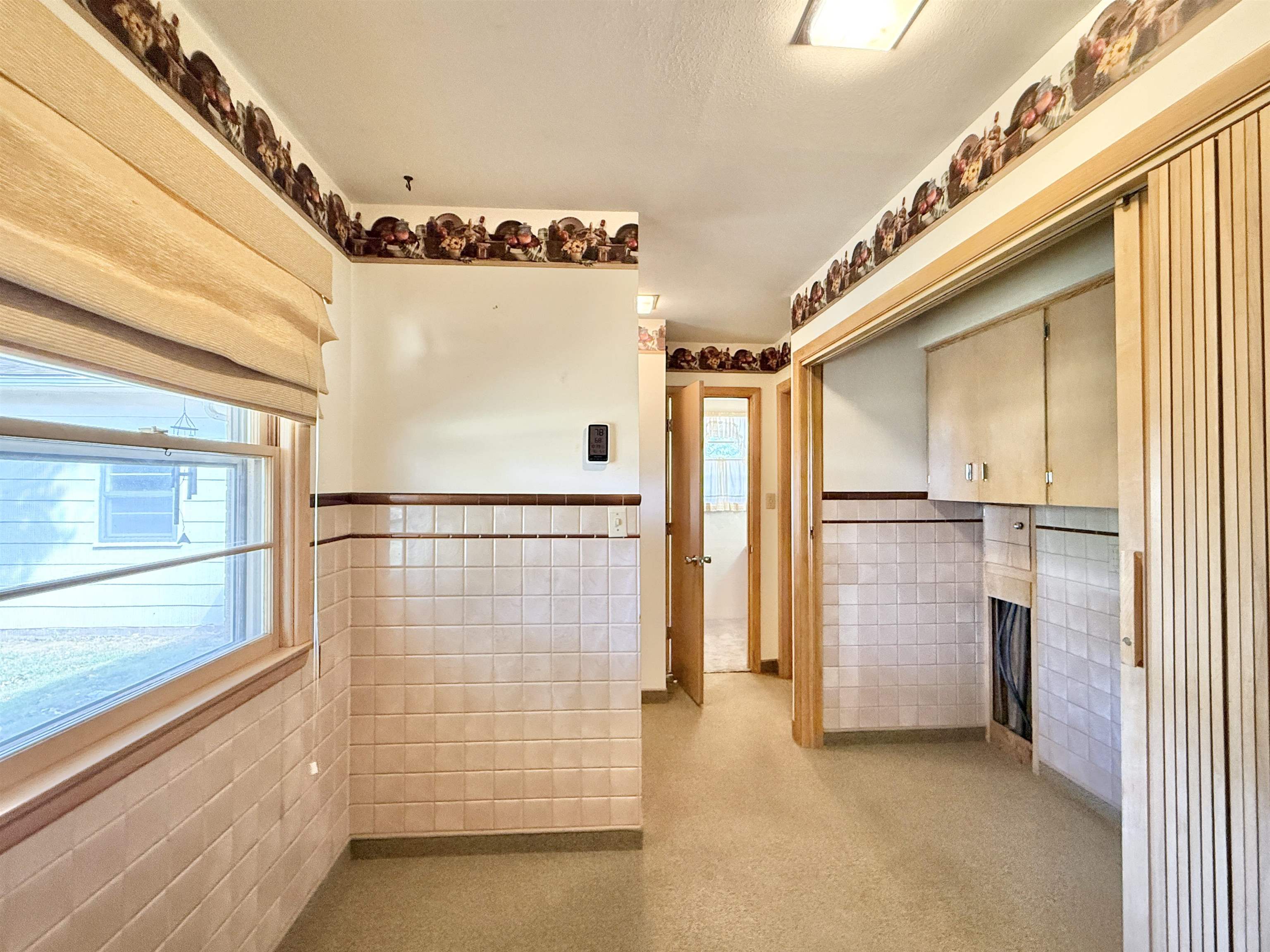 207 S Park Ave Property Photo 17