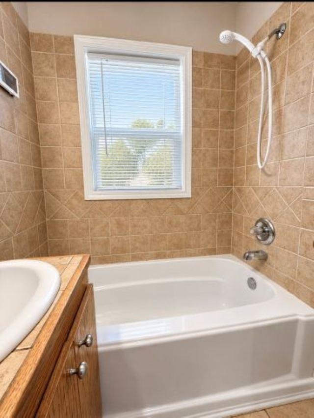 661 Montrose St. Property Photo 5