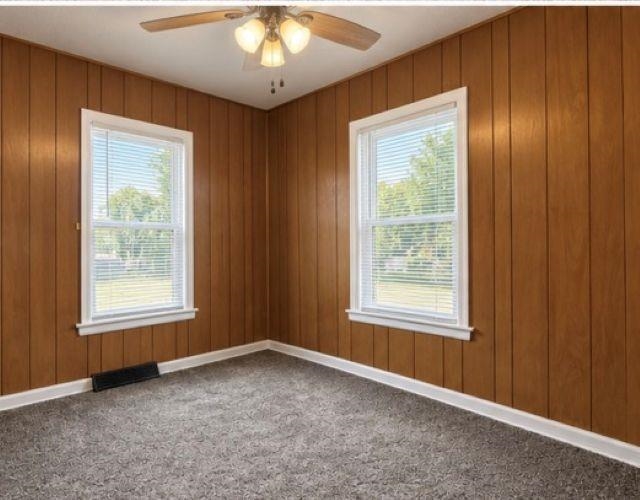 661 Montrose St. Property Photo 7