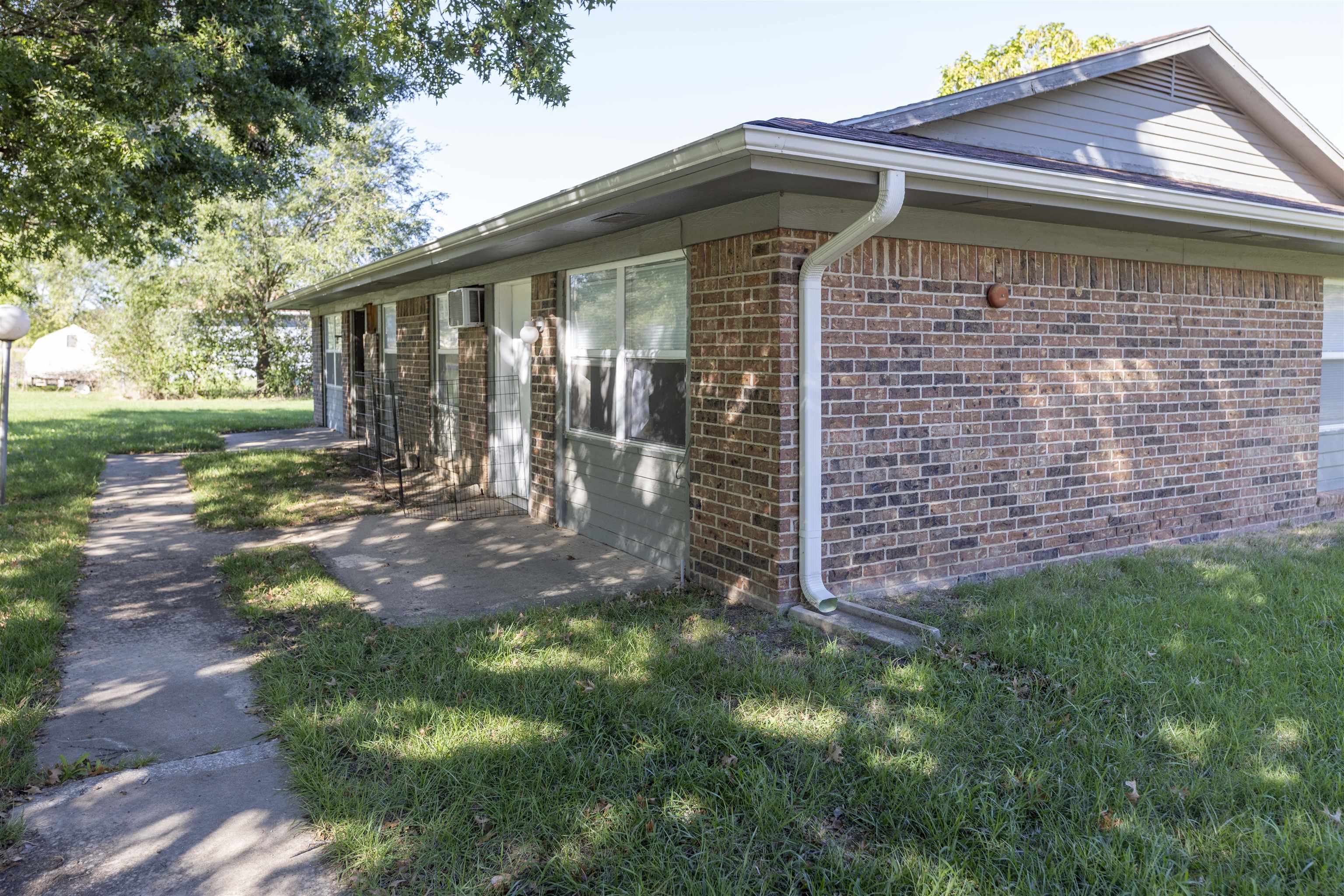 306 Kansas Property Photo 3