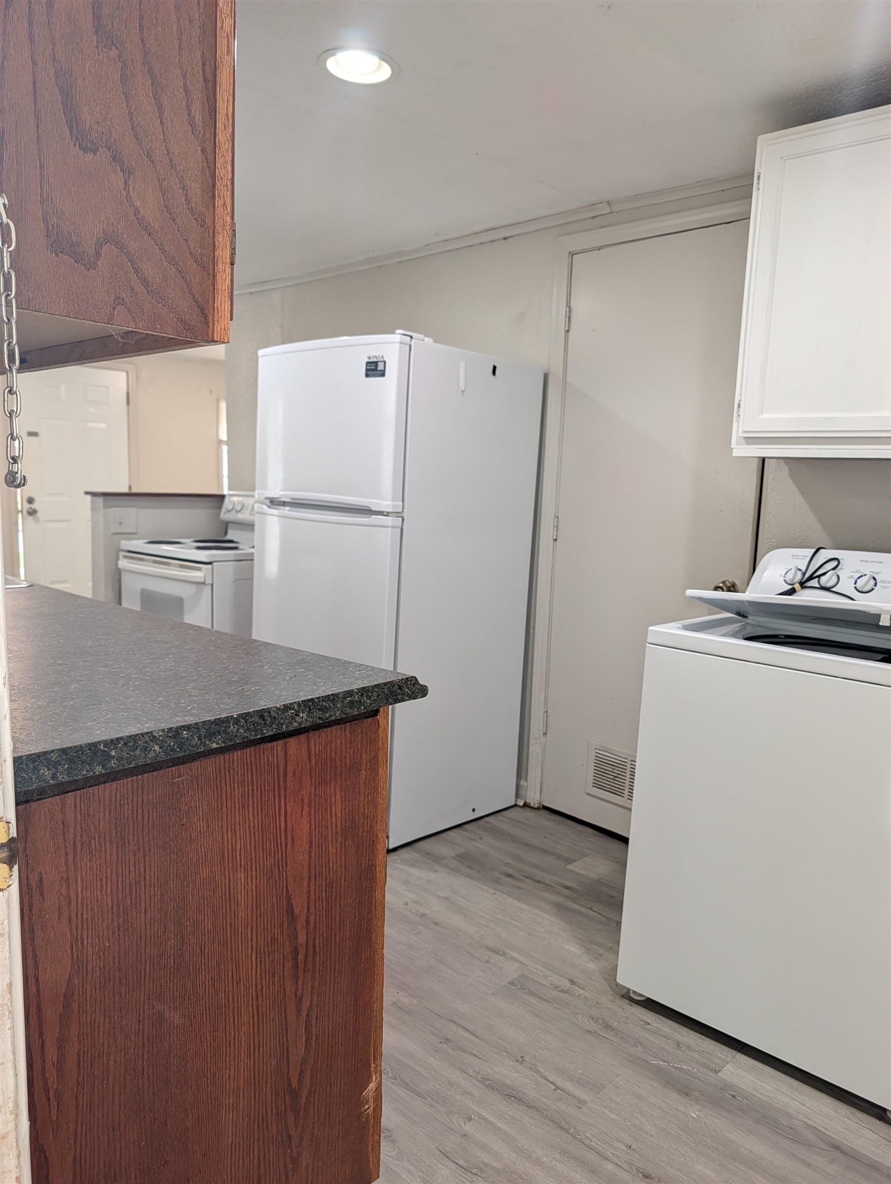 1108 Ellet St Property Photo 16