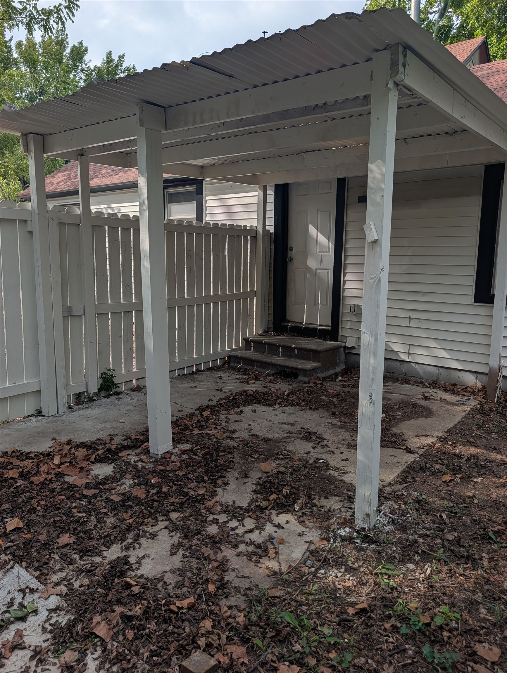 1108 Ellet St Property Photo 27