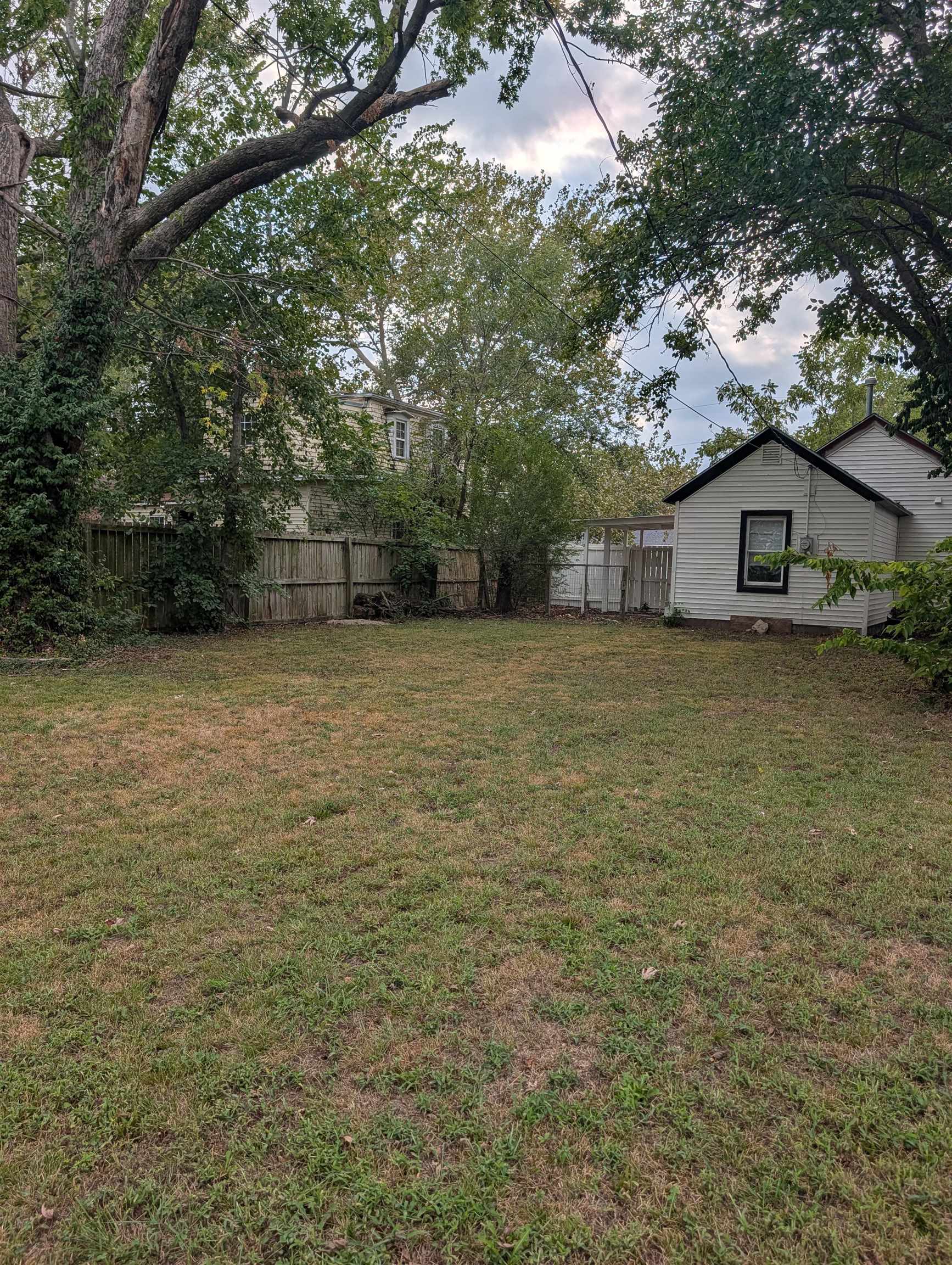 1108 Ellet St Property Photo 30