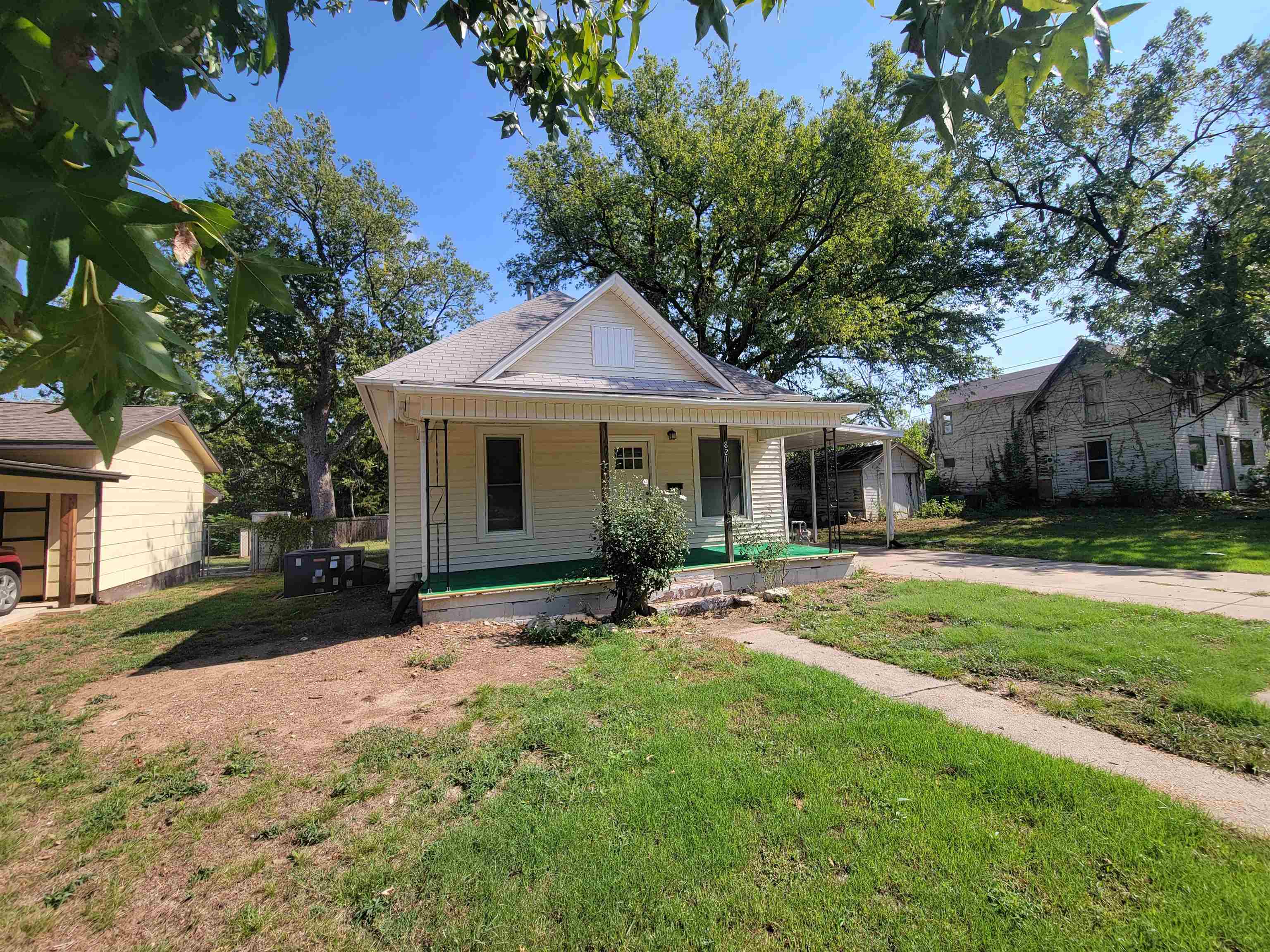 821 S C St Property Photo 5