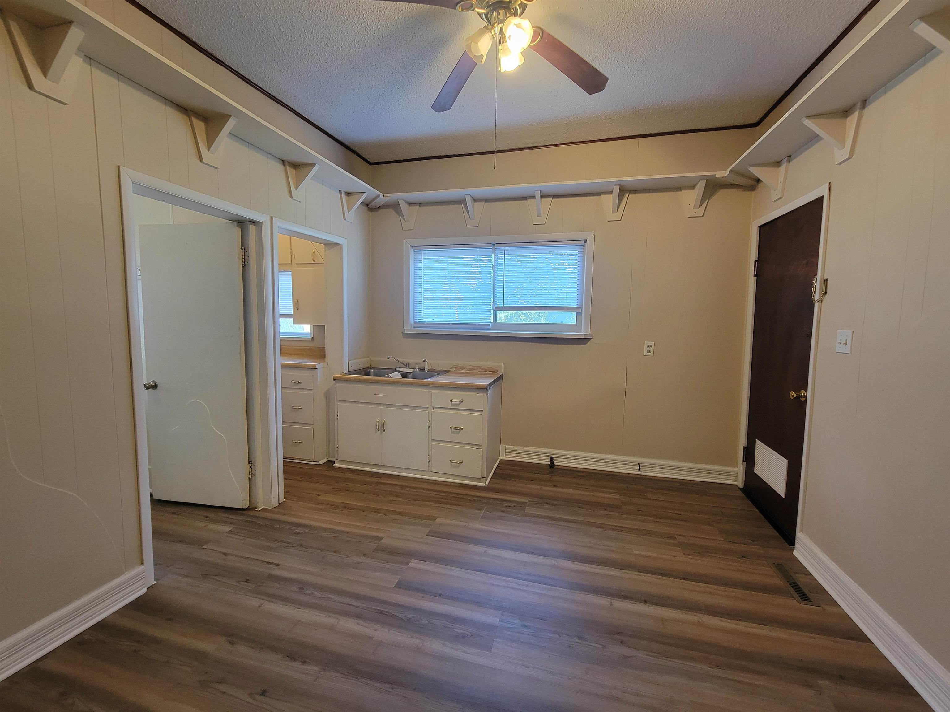 821 S C St Property Photo 14