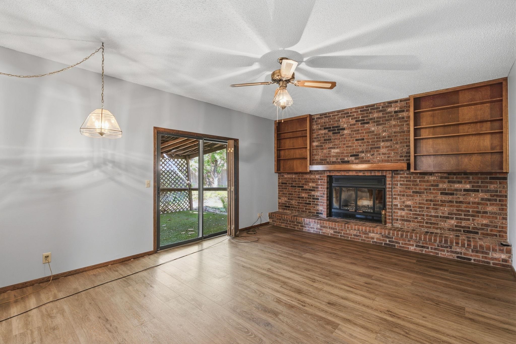 401 N Oak Forest Ln Property Photo 16
