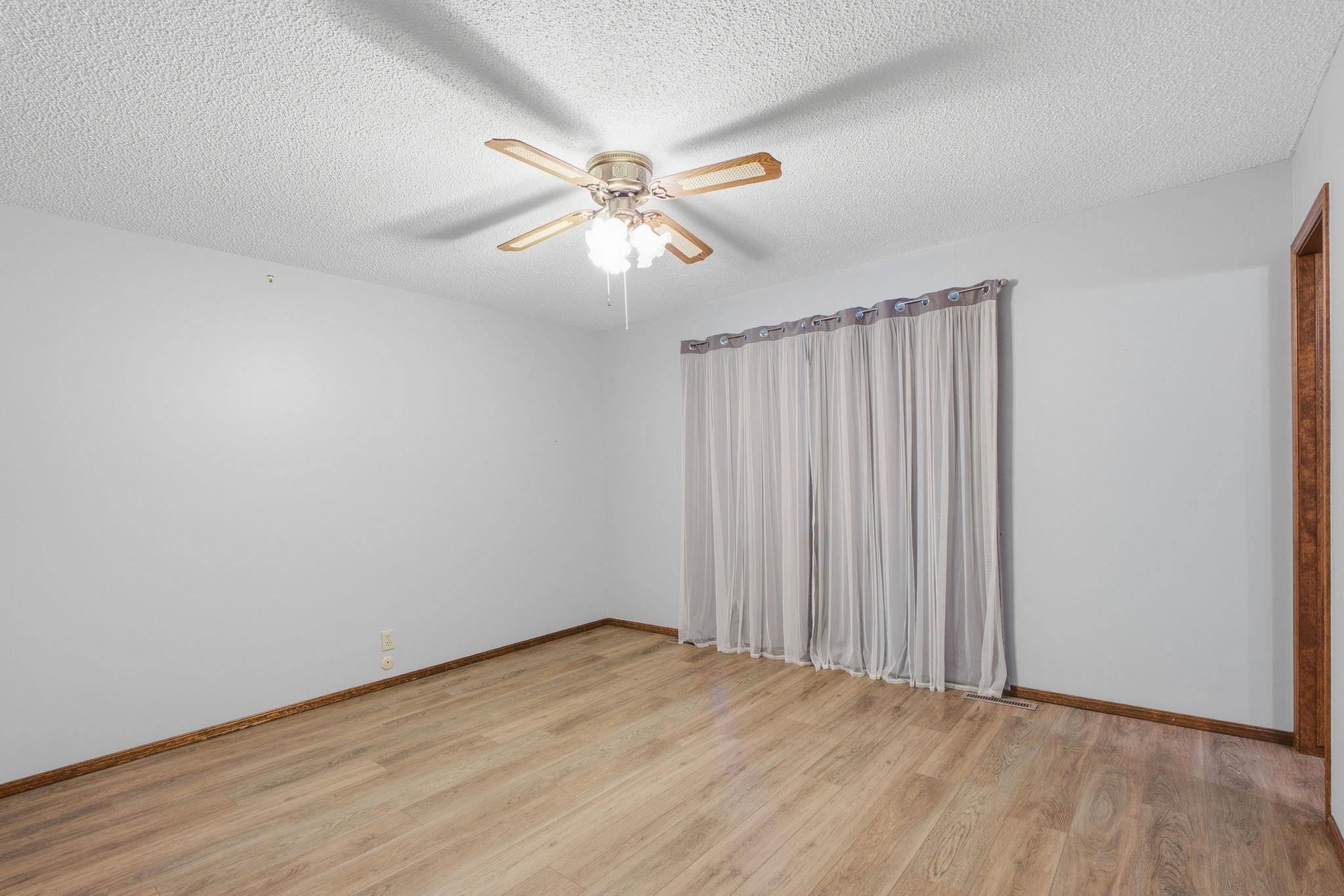 401 N Oak Forest Ln Property Photo 19