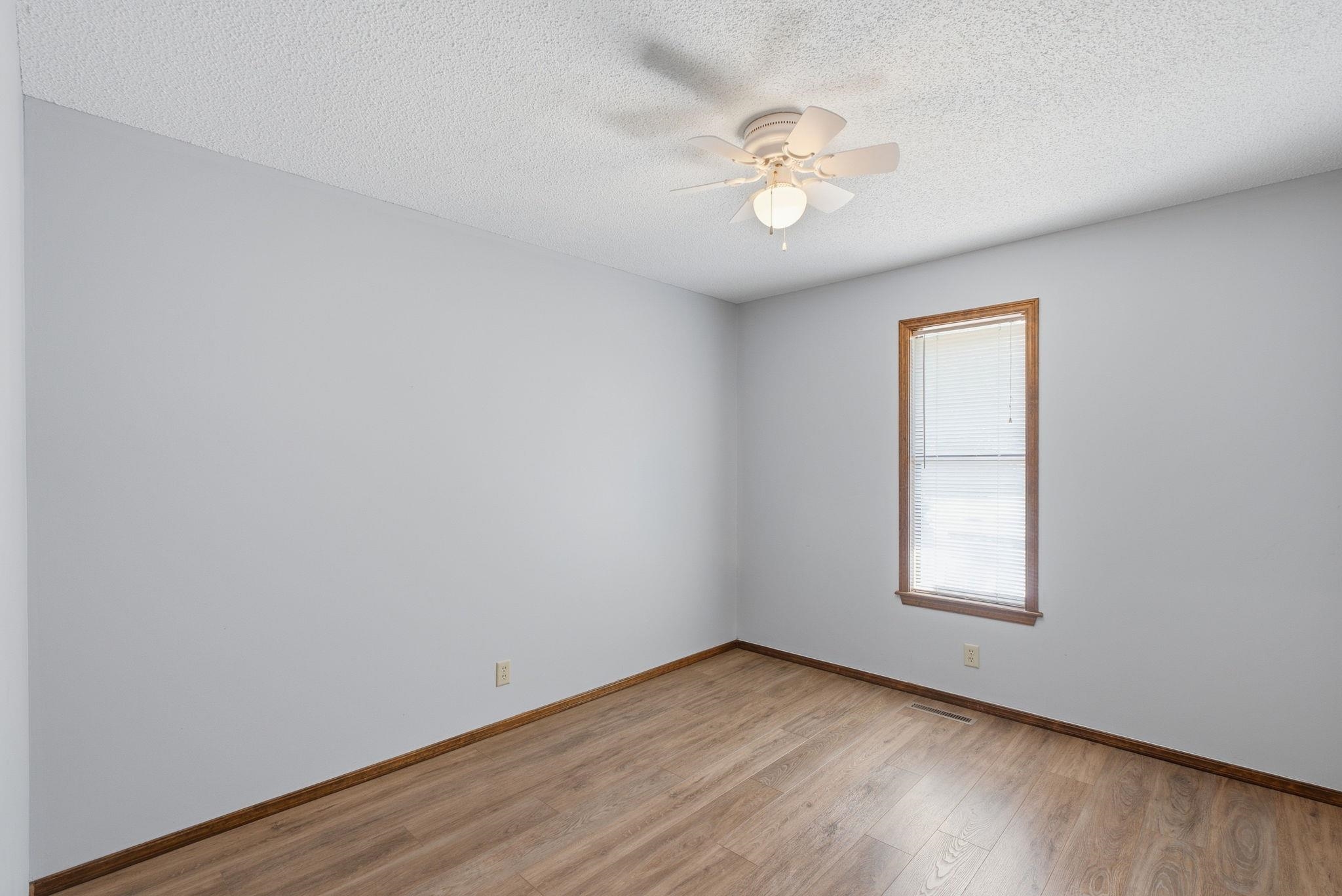 401 N Oak Forest Ln Property Photo 23