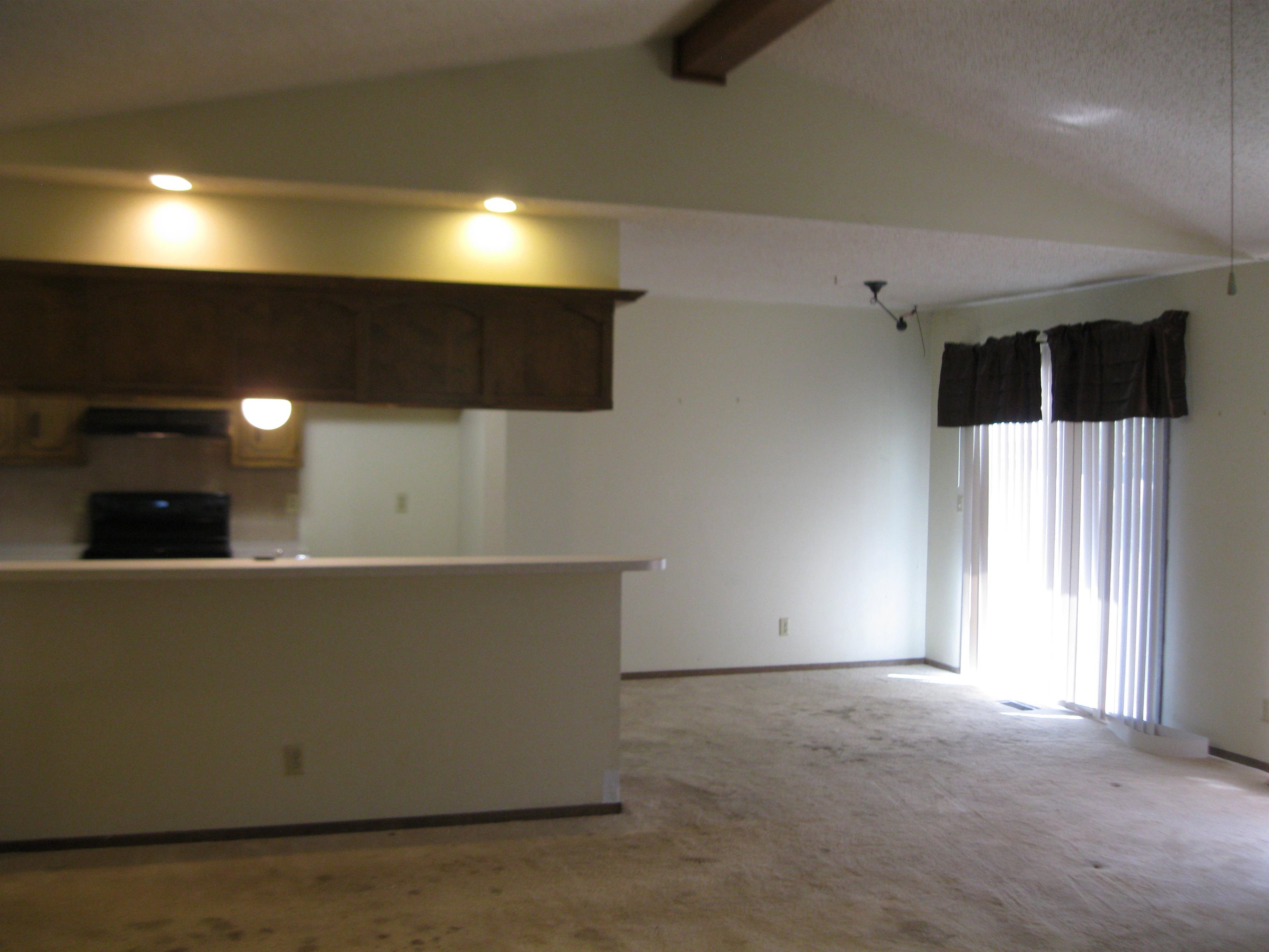 1820 S Griffith Property Photo 4