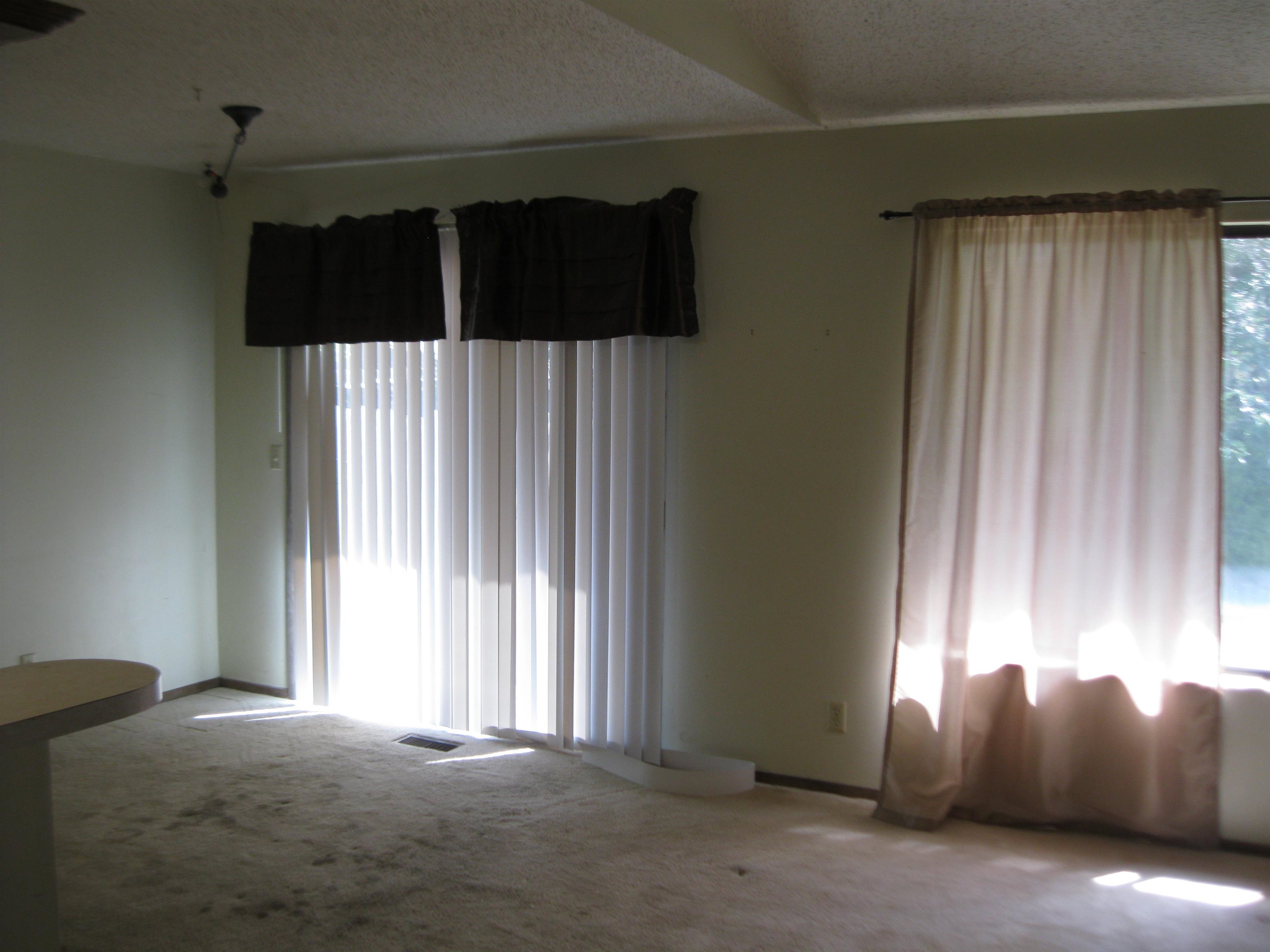 1820 S Griffith Property Photo 6