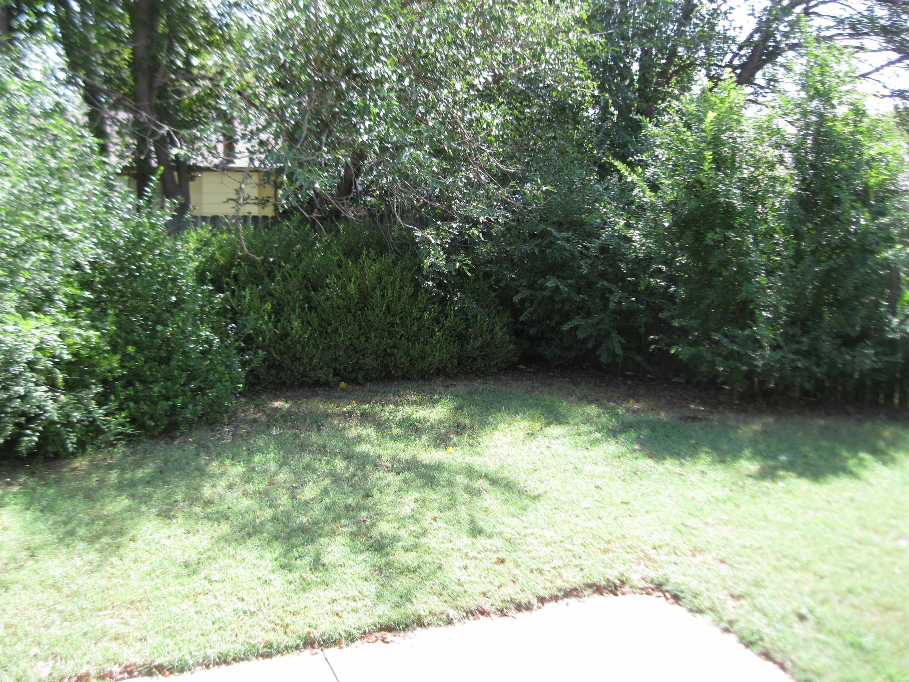 1820 S Griffith Property Photo 24