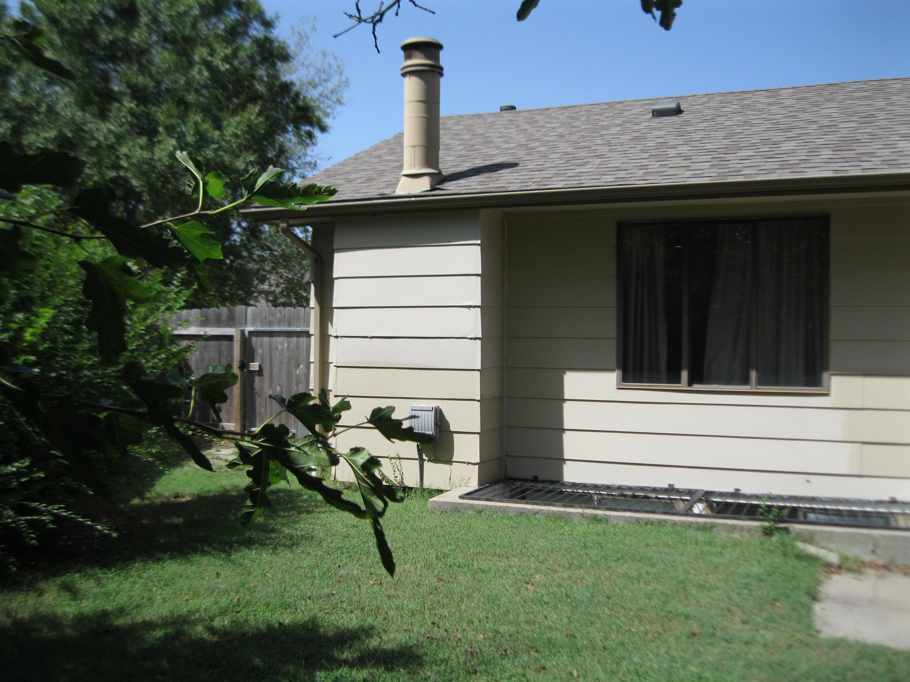 1820 S Griffith Property Photo 26