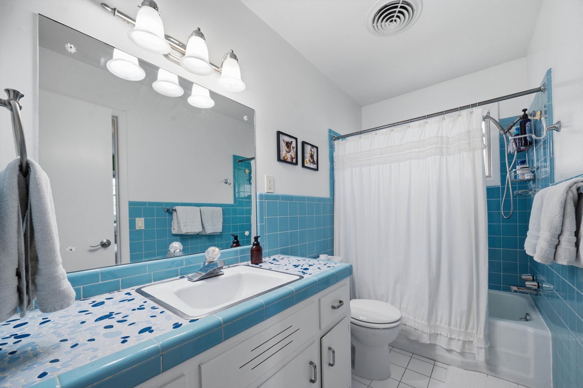 7005 E Magill Property Photo 23