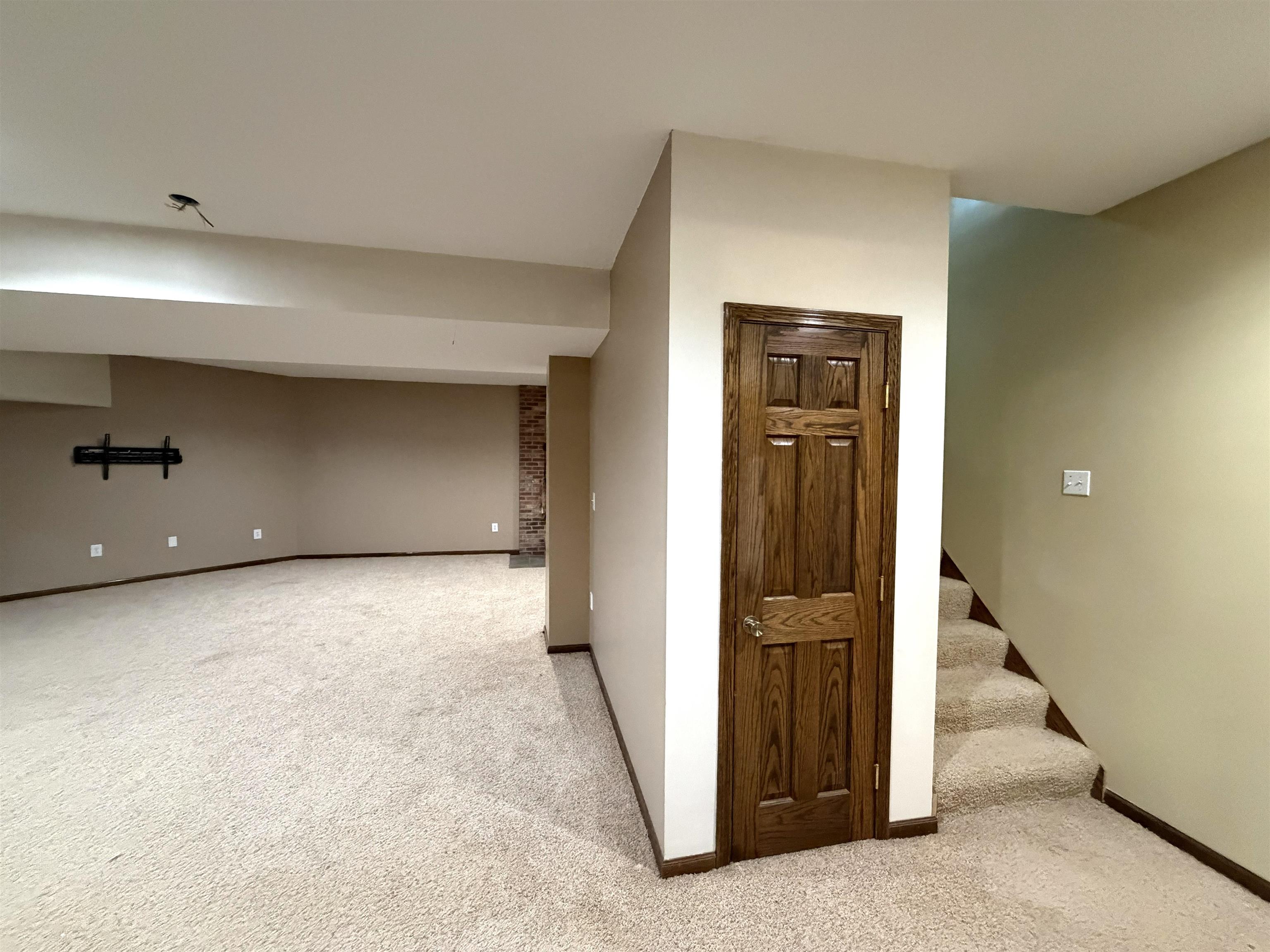 6701 W State Street Property Photo 15