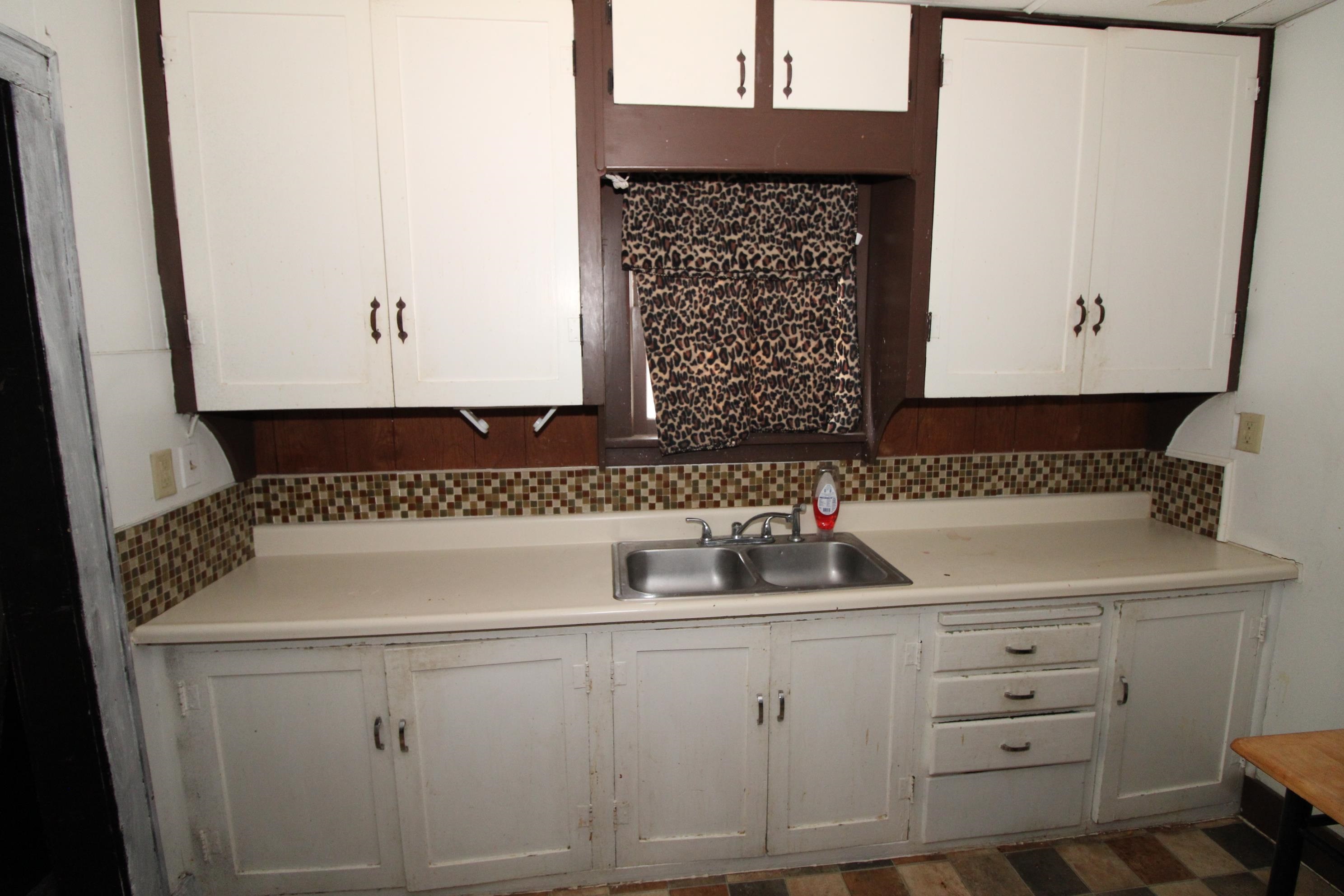 113 N Orchard St Property Photo 6