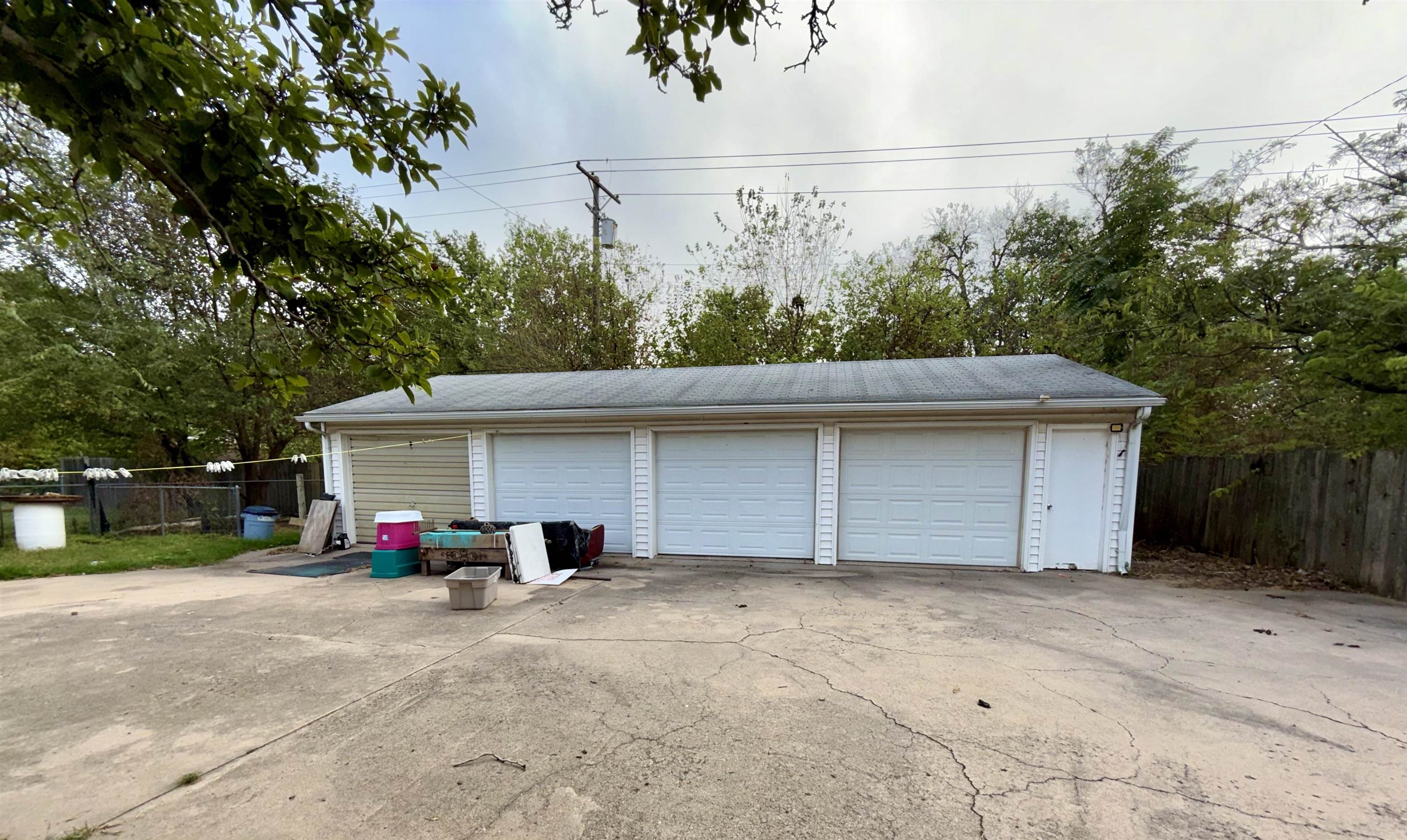 2218 S Water St Property Photo 3