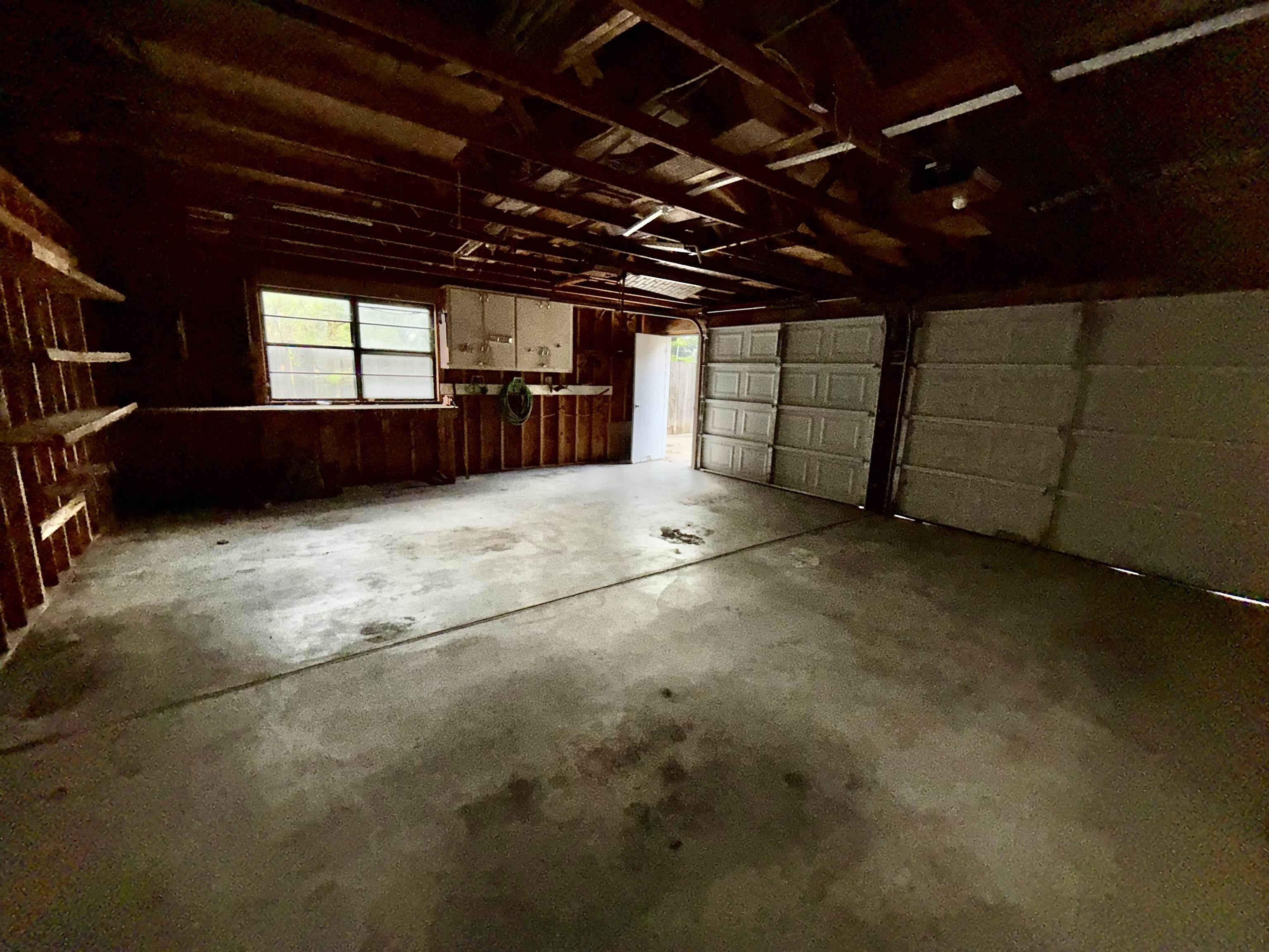 2218 S Water St Property Photo 6