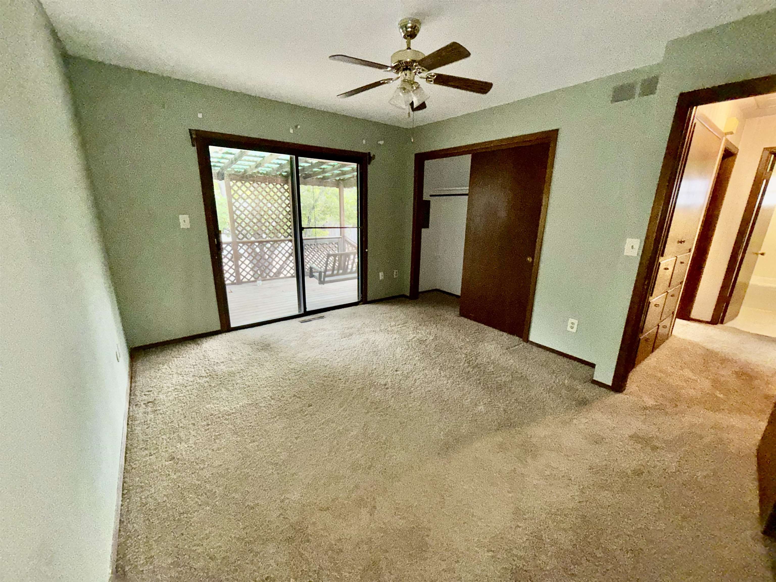 2218 S Water St Property Photo 22
