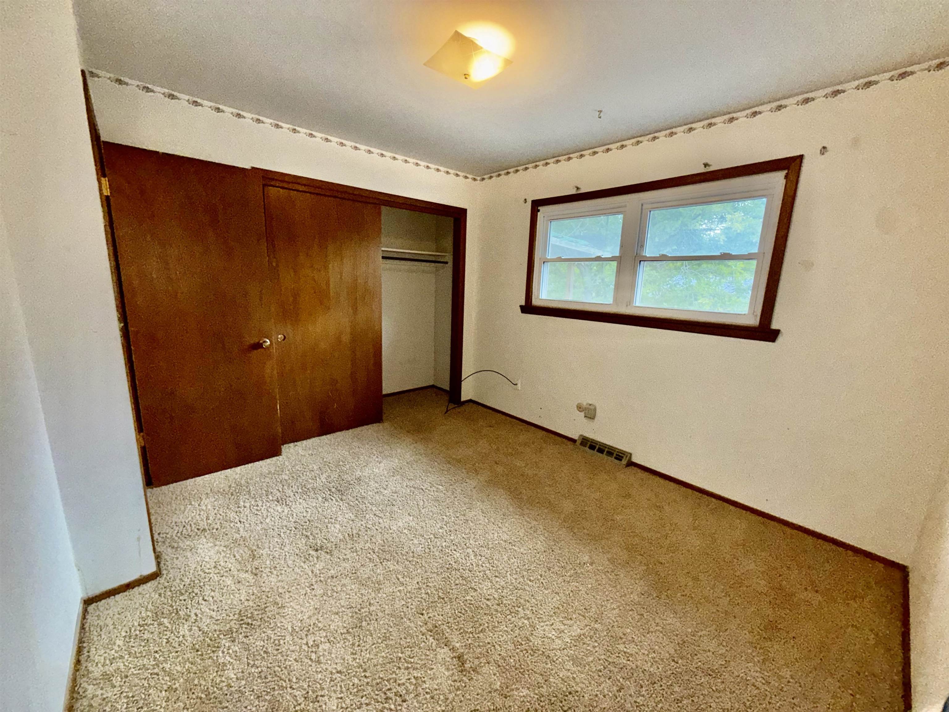 2218 S Water St Property Photo 27