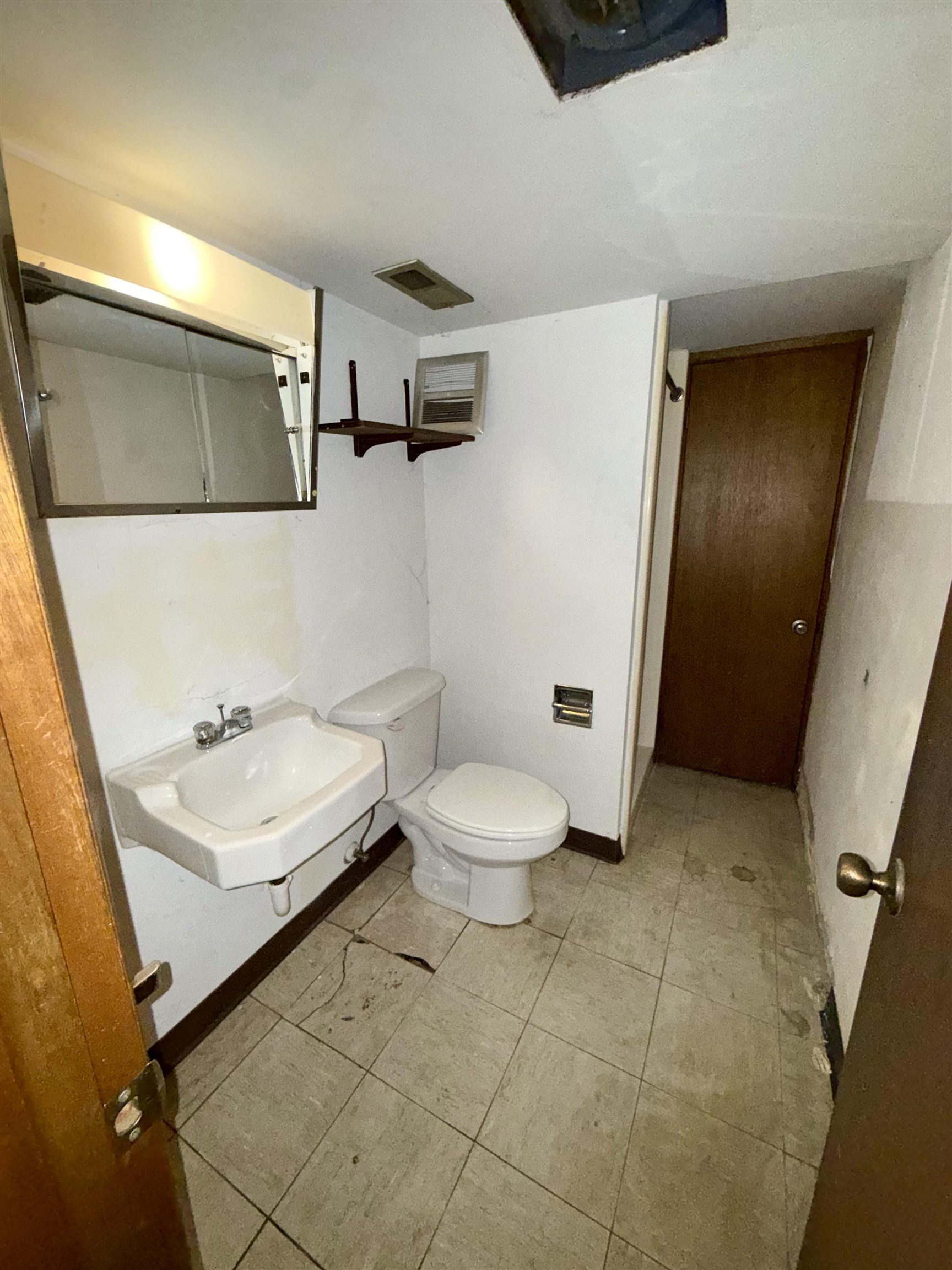 2218 S Water St Property Photo 31