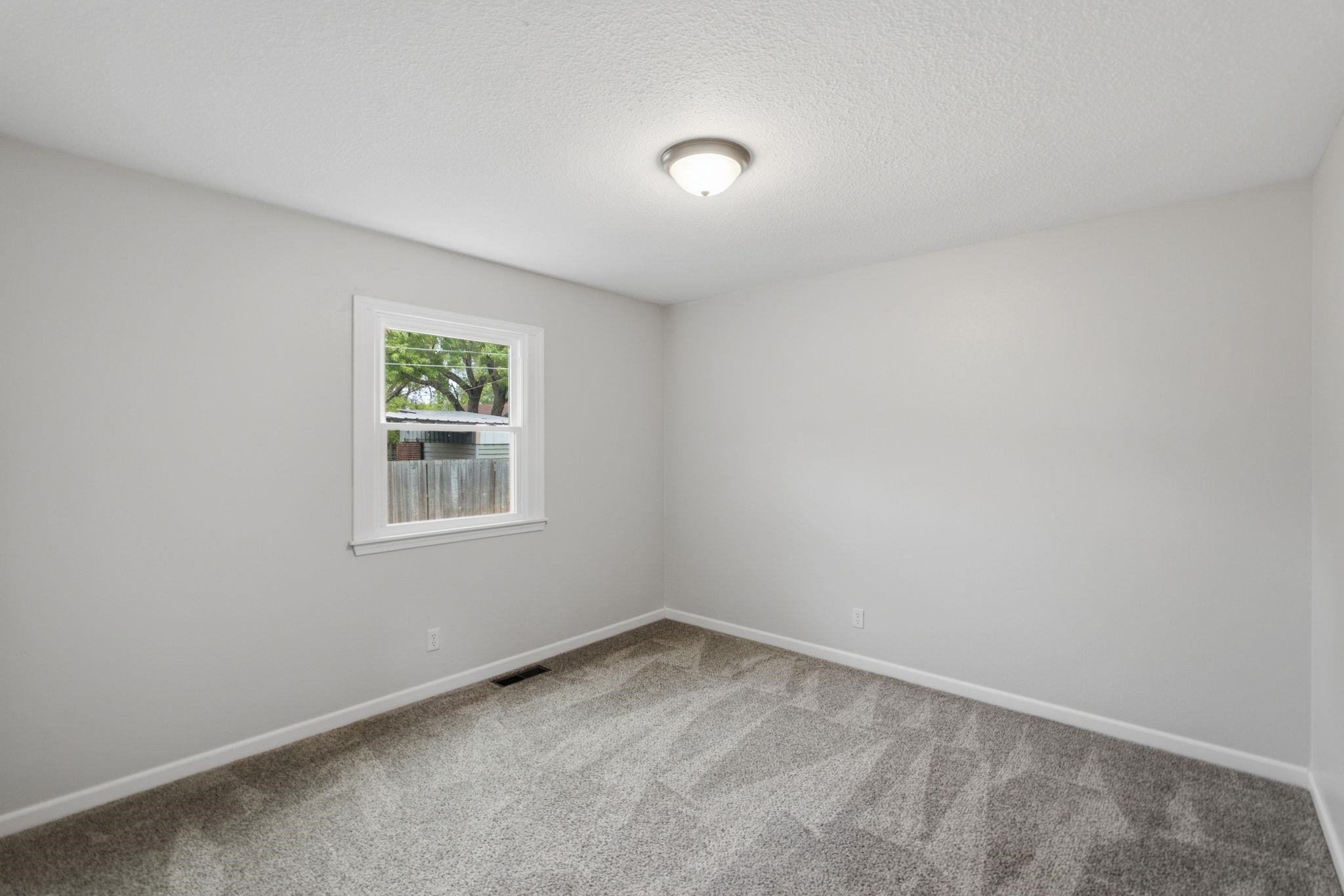 6403 N Wendell St Property Photo 14