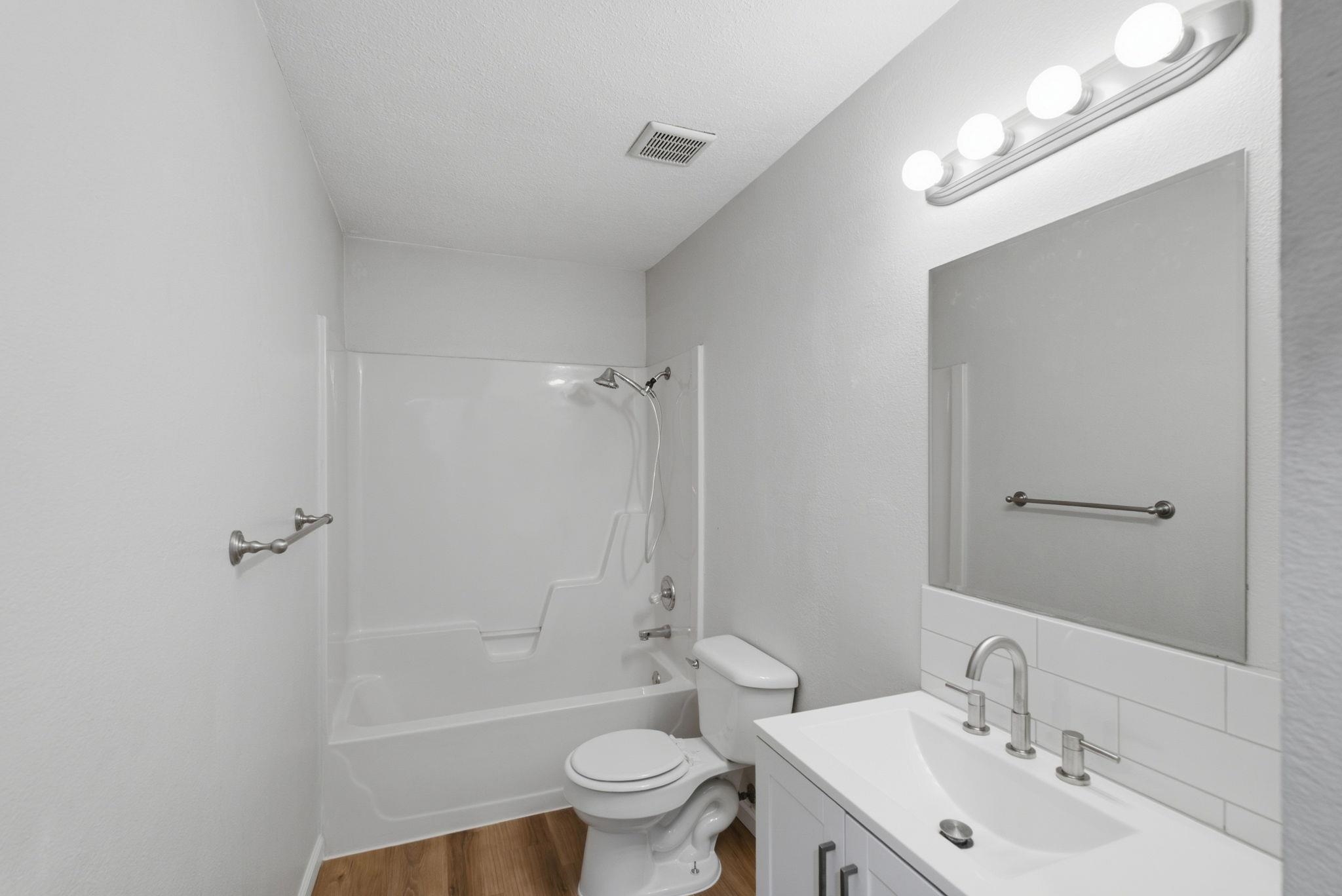 6403 N Wendell St Property Photo 15