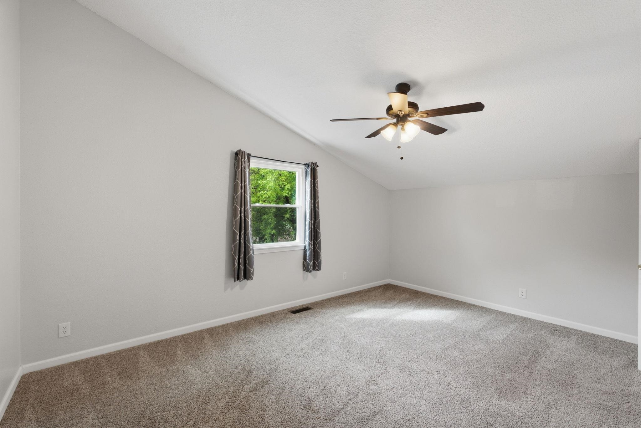 6403 N Wendell St Property Photo 16
