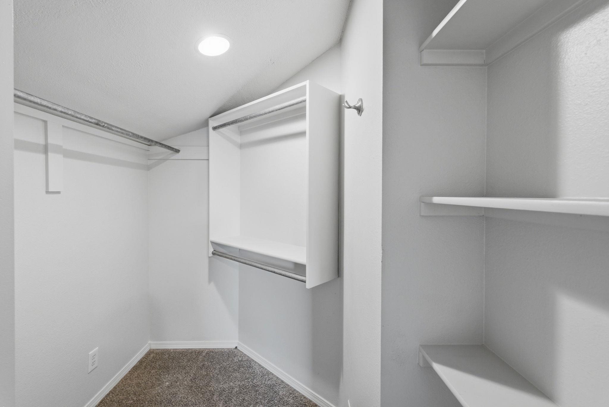 6403 N Wendell St Property Photo 18