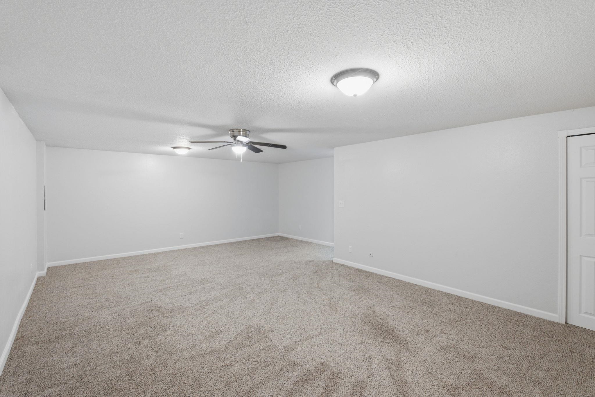 6403 N Wendell St Property Photo 24