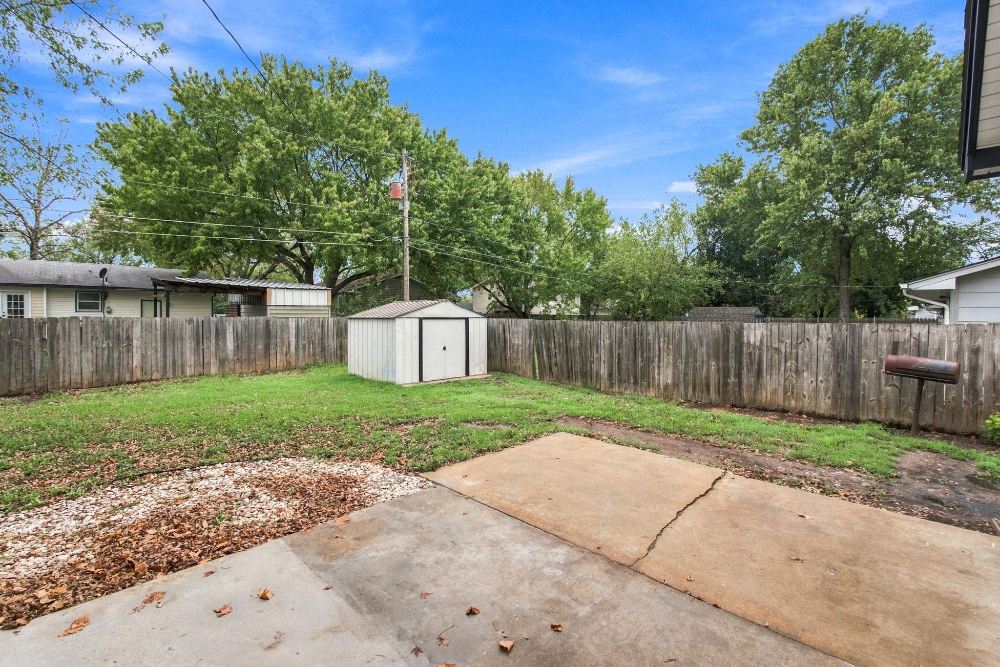 6403 N Wendell St Property Photo 28