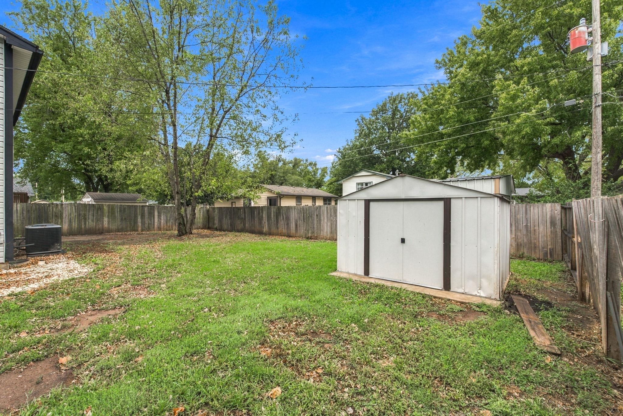 6403 N Wendell St Property Photo 29