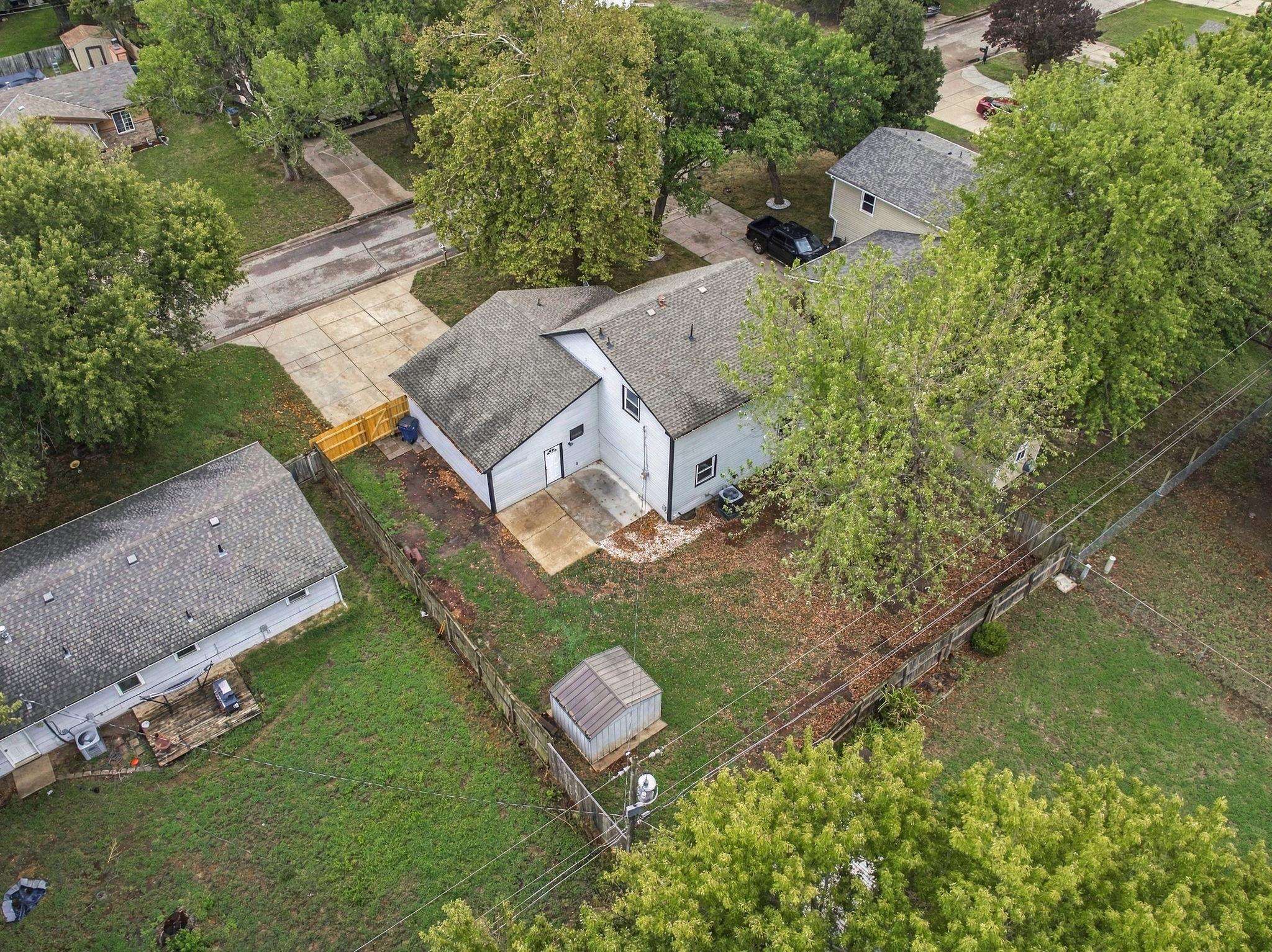 6403 N Wendell St Property Photo 34