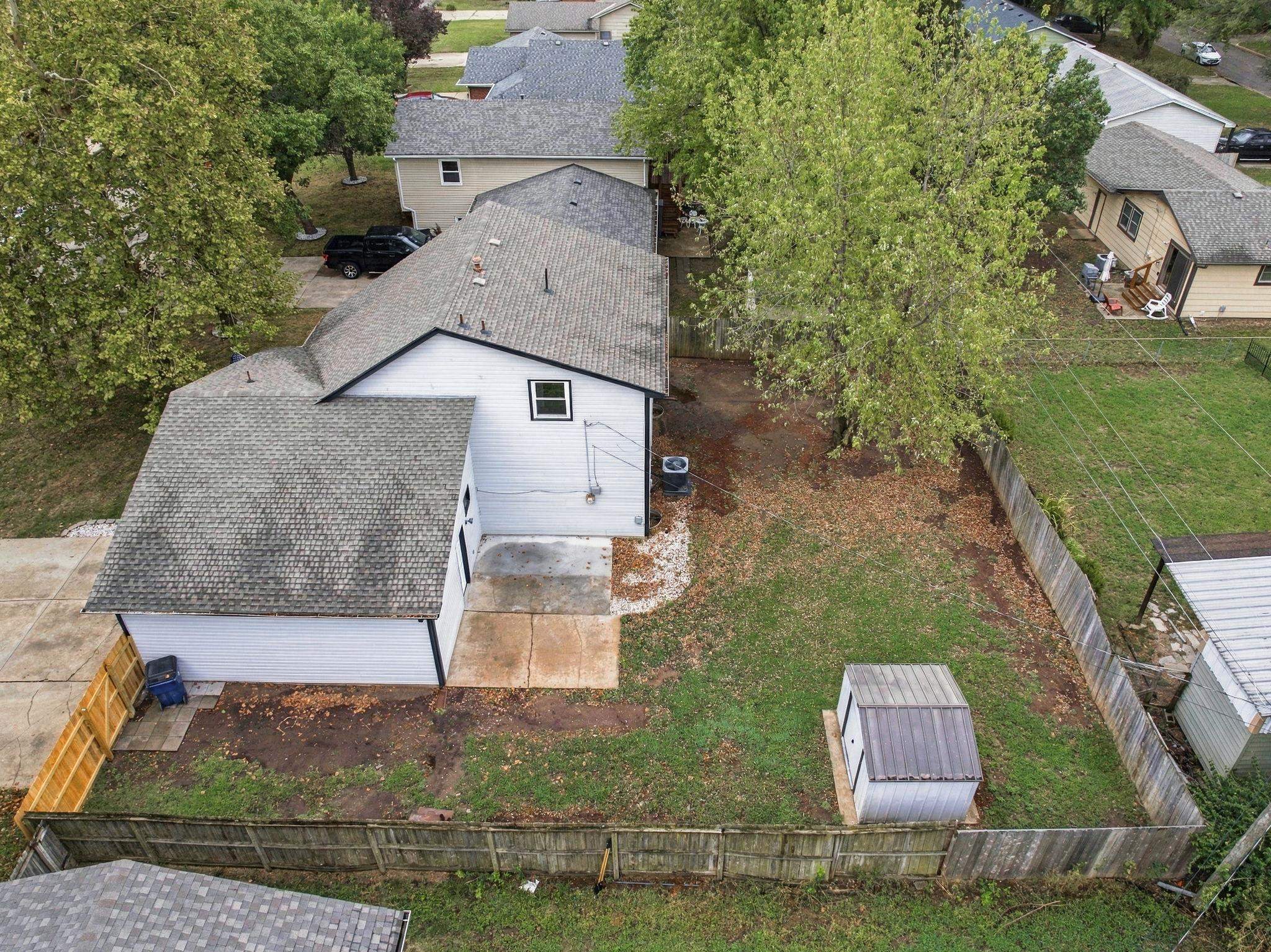 6403 N Wendell St Property Photo 35