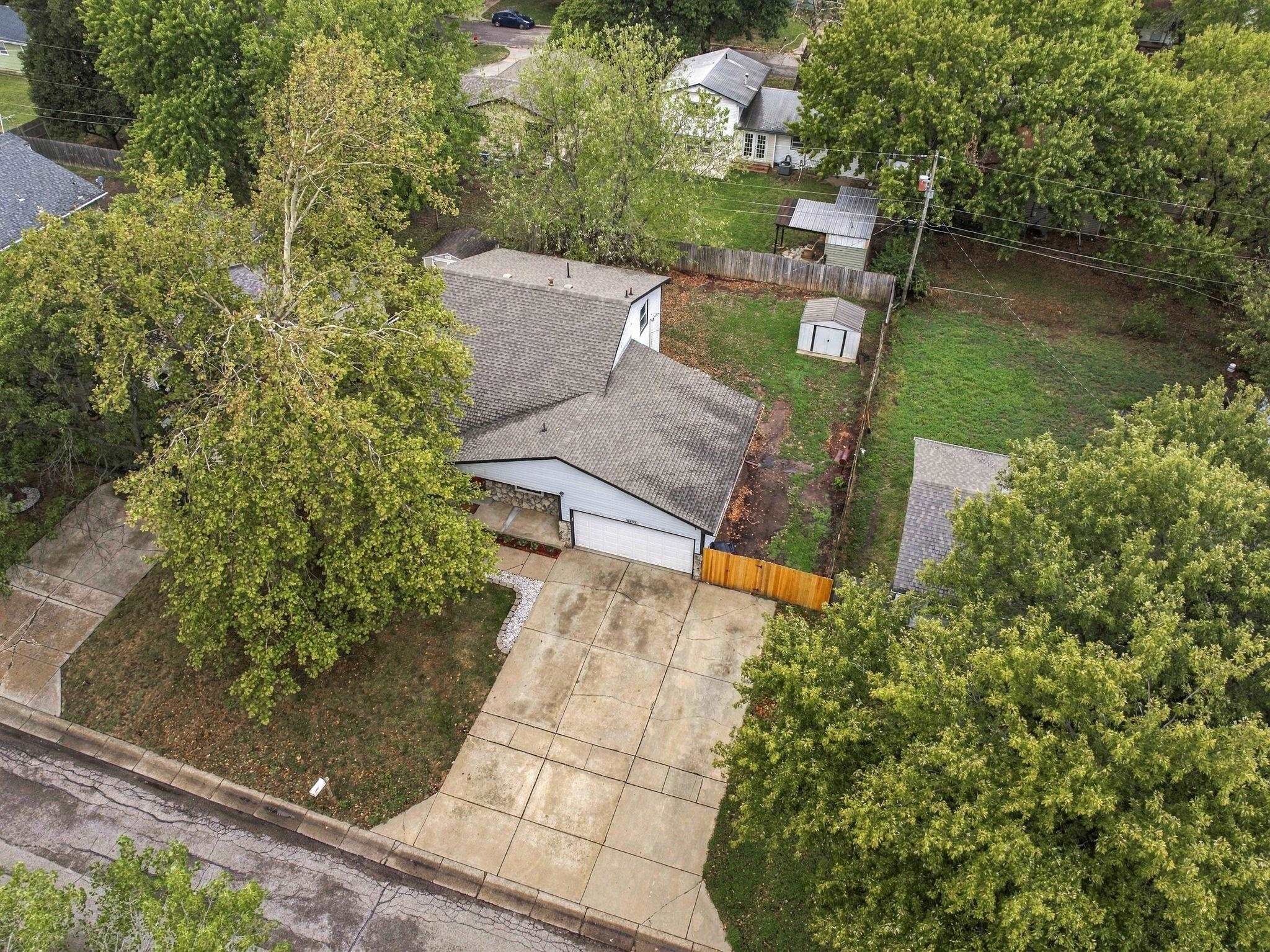 6403 N Wendell St Property Photo 36